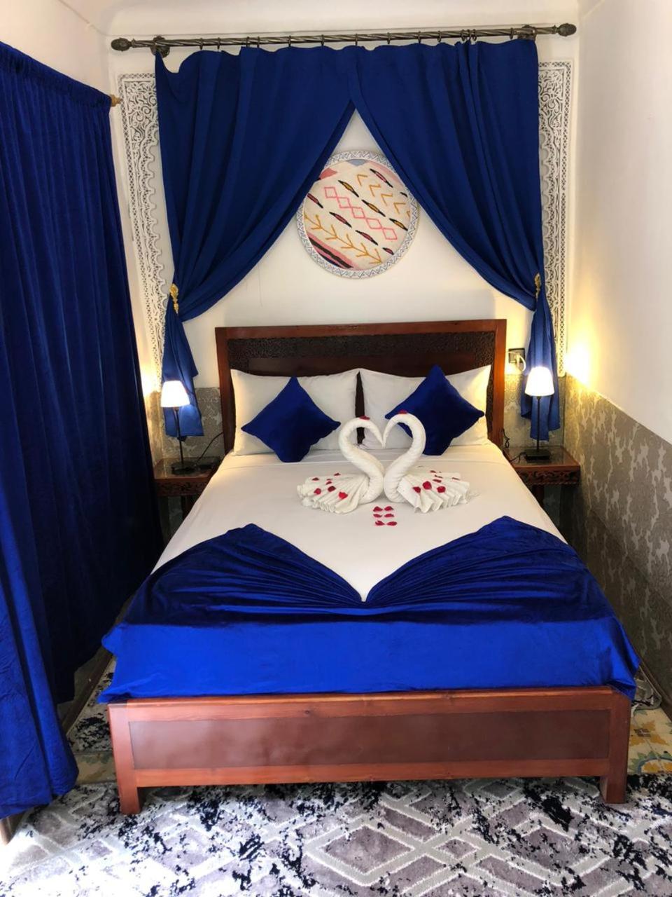 Double Room - Photo 2
