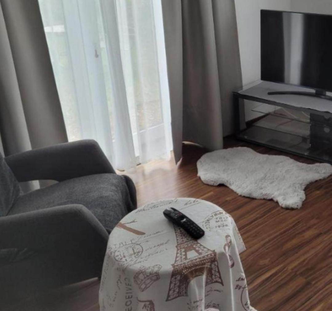 Double Room With Shared Bathroom photo 1
