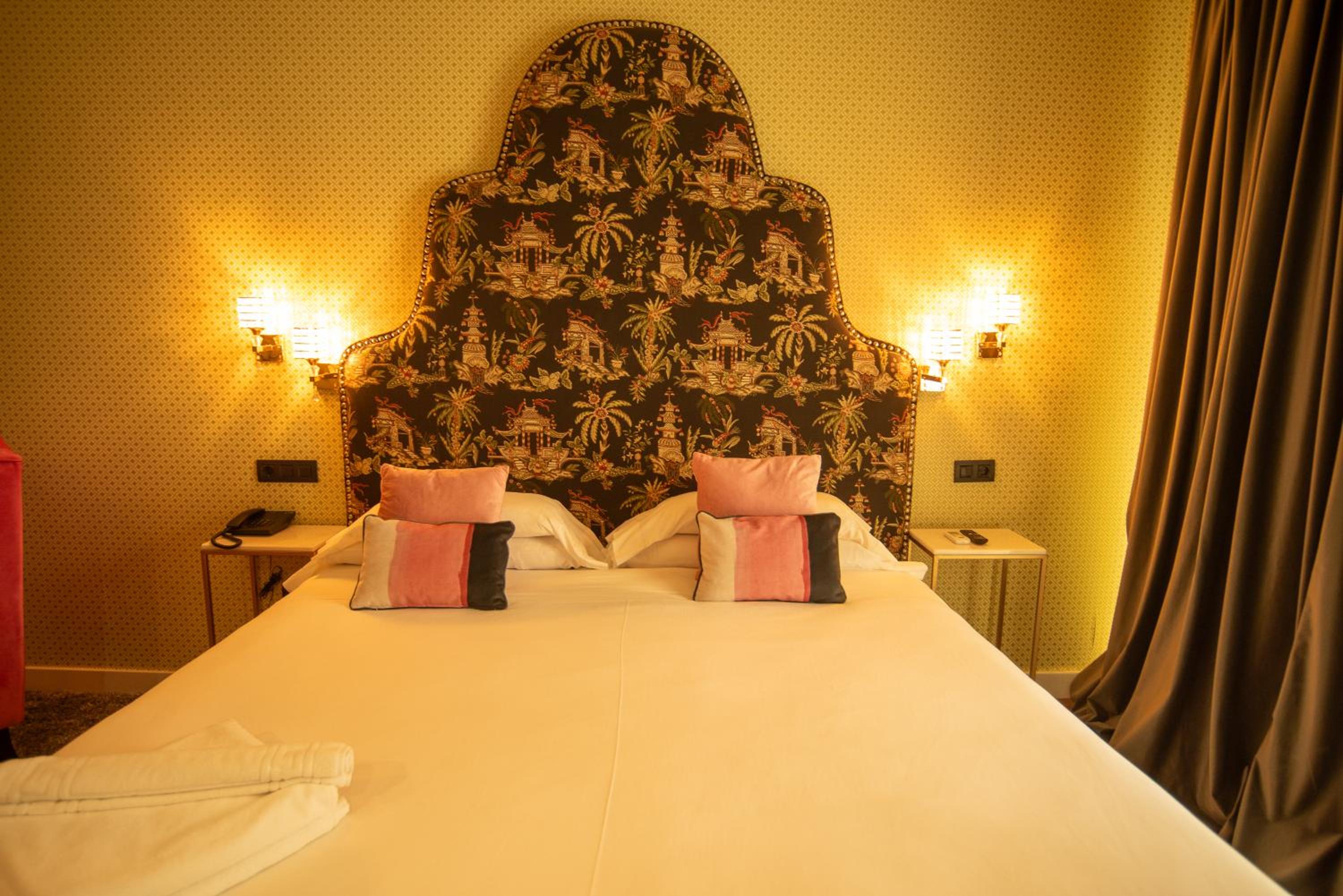 Double or Twin Room - Photo 1