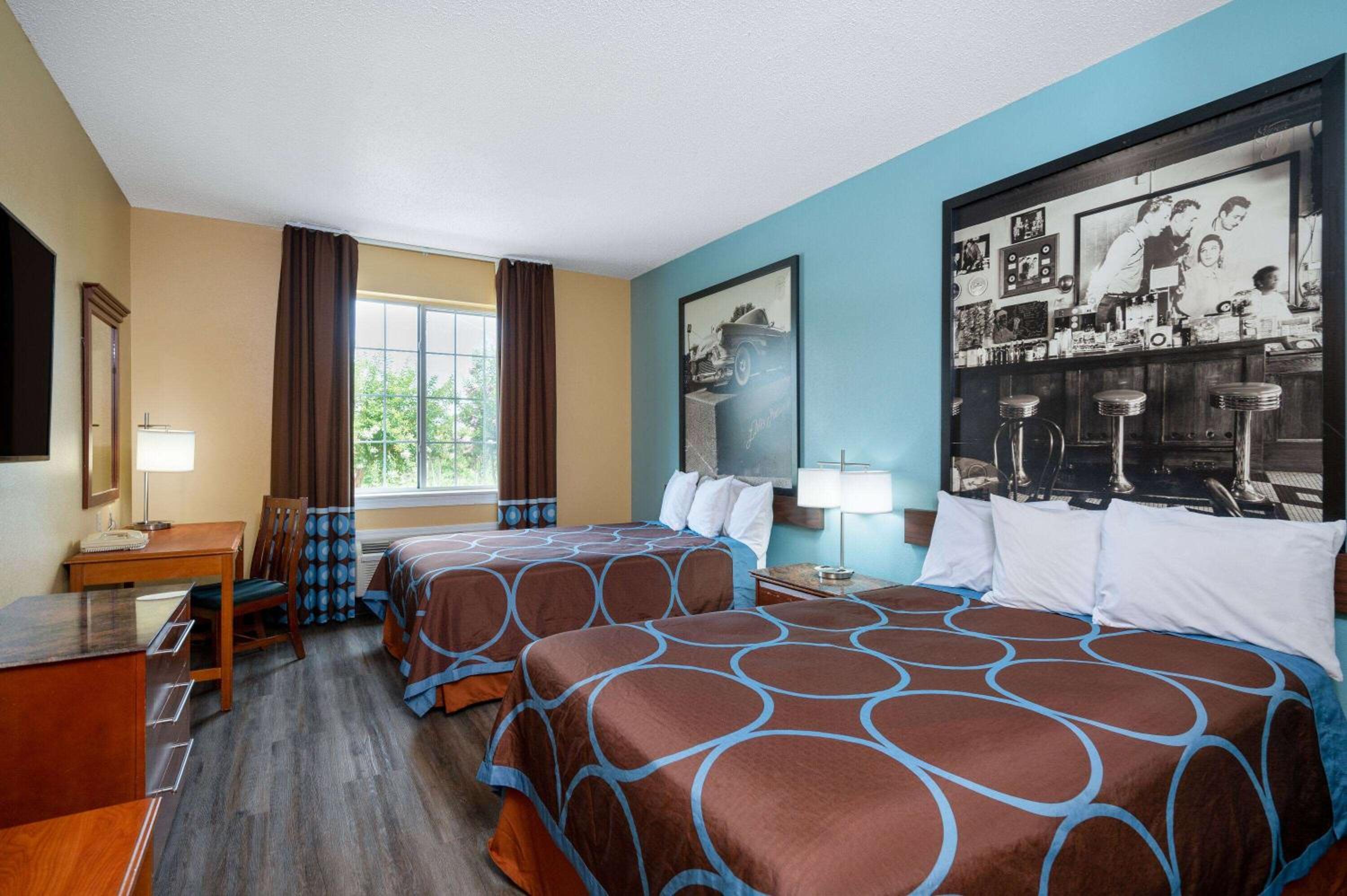 Double Room with Two Double Beds - Non-Smoking - Photo 4
