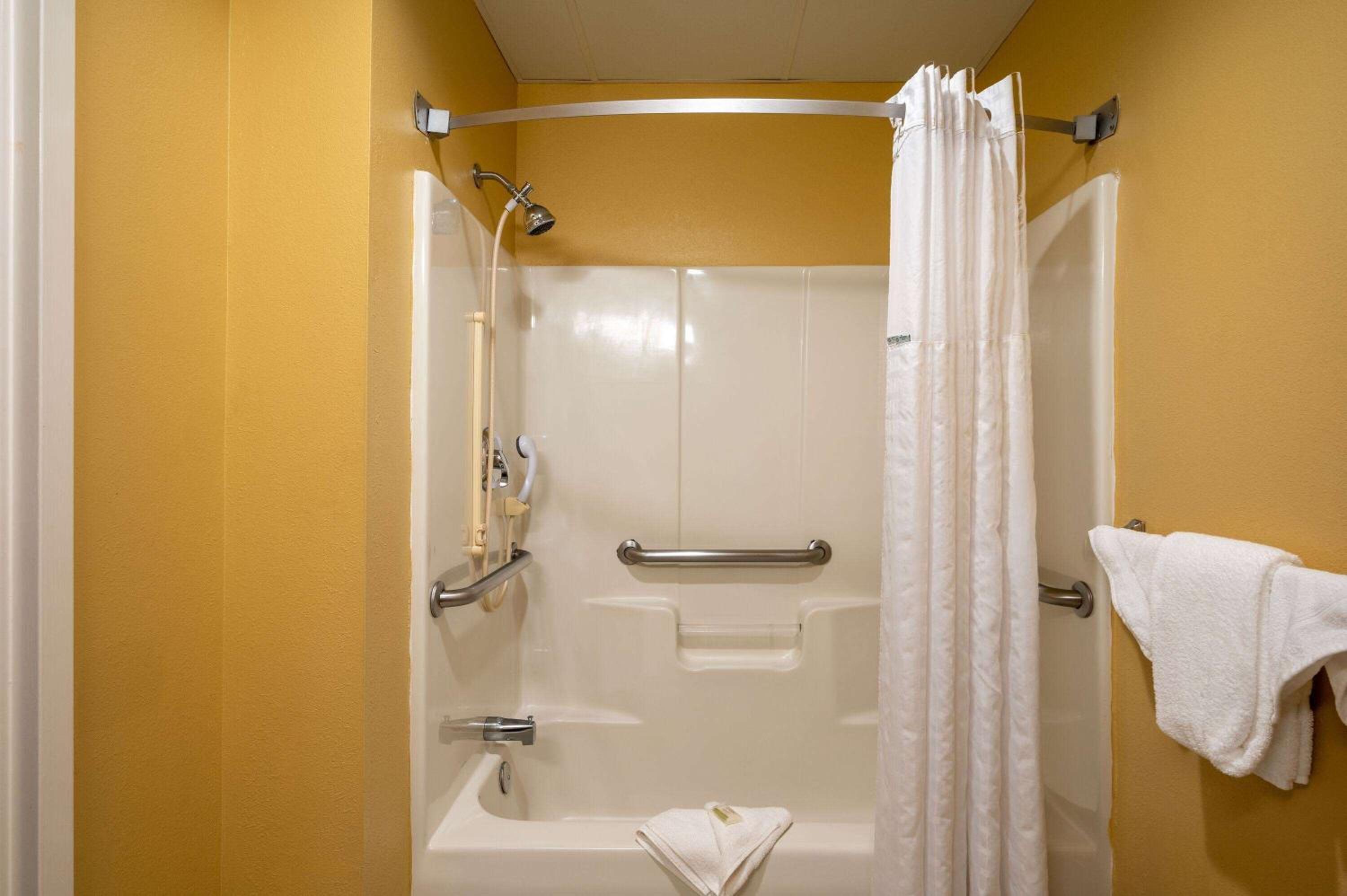 King Room - Mobility Access/Non-Smoking - Photo 2