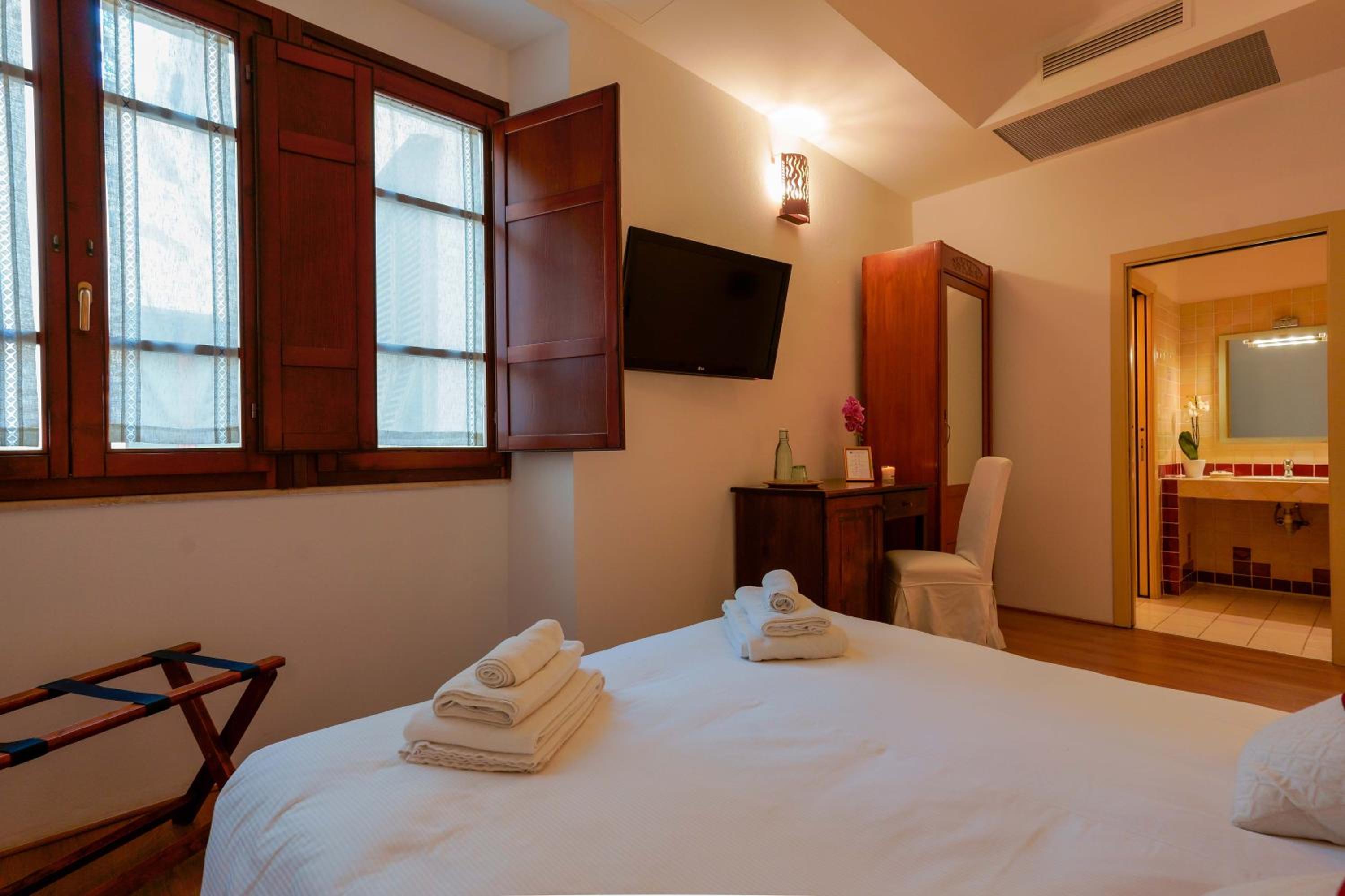 Triple Room photo 2