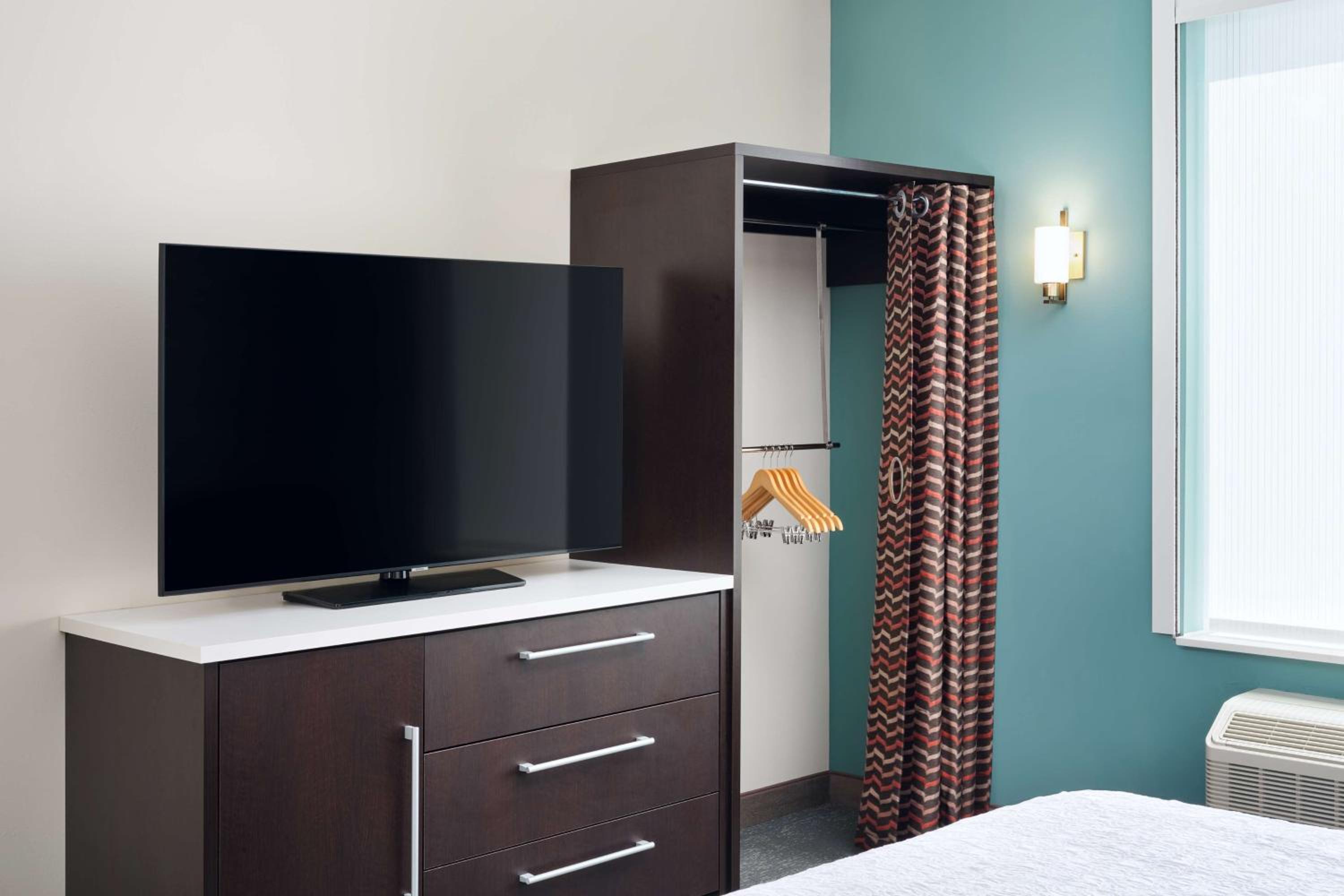 King Suite with Roll-In Shower - Mobility Accessible  - Photo 3