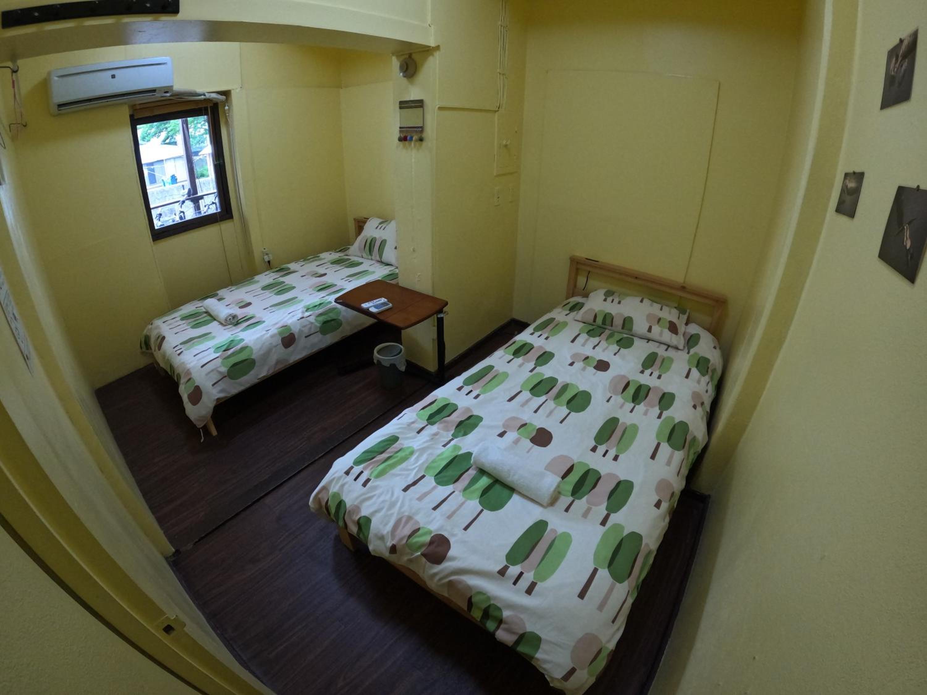 Twin Room - Photo 6