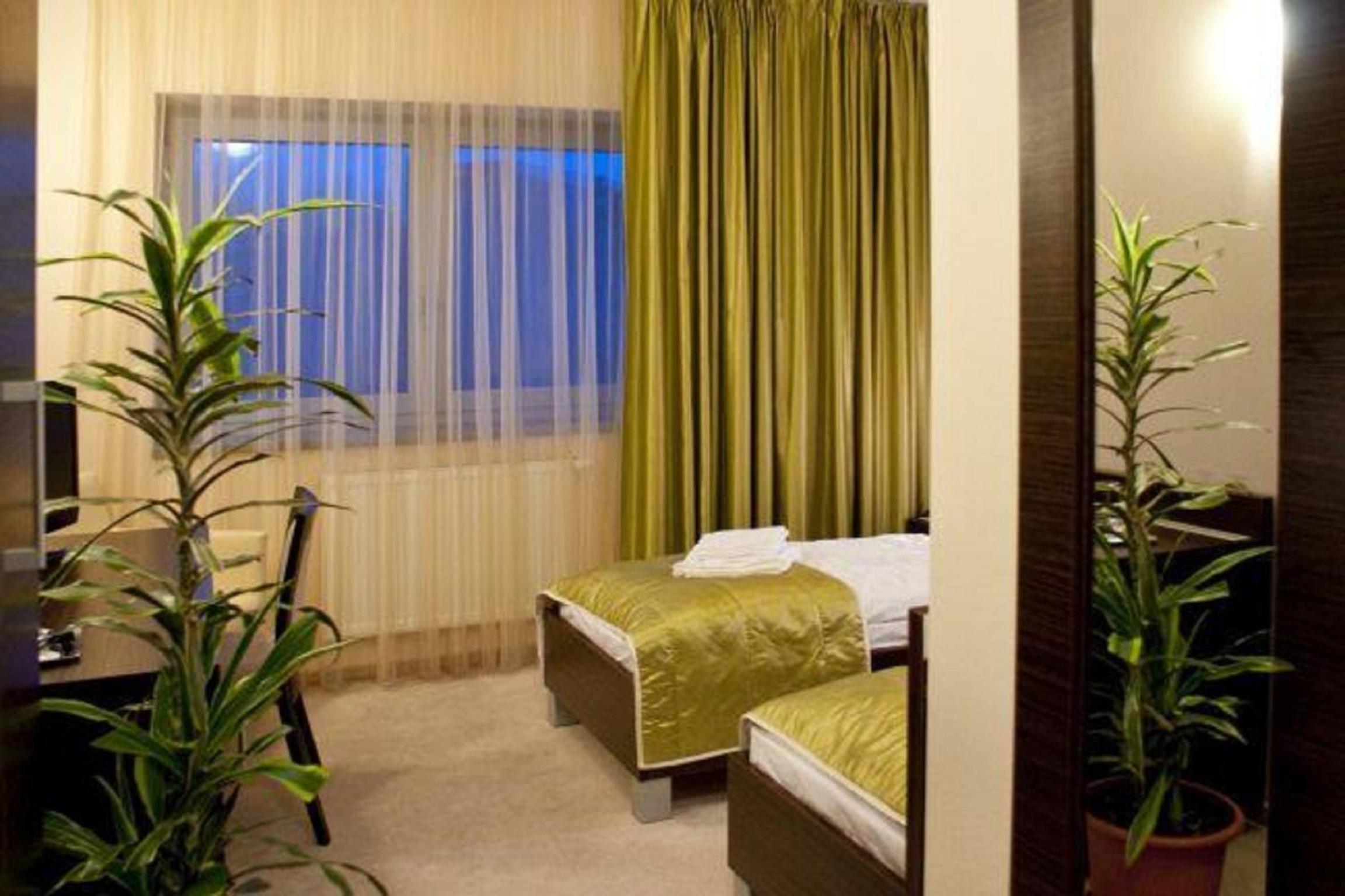 Standard Double or Twin Room - Photo 1