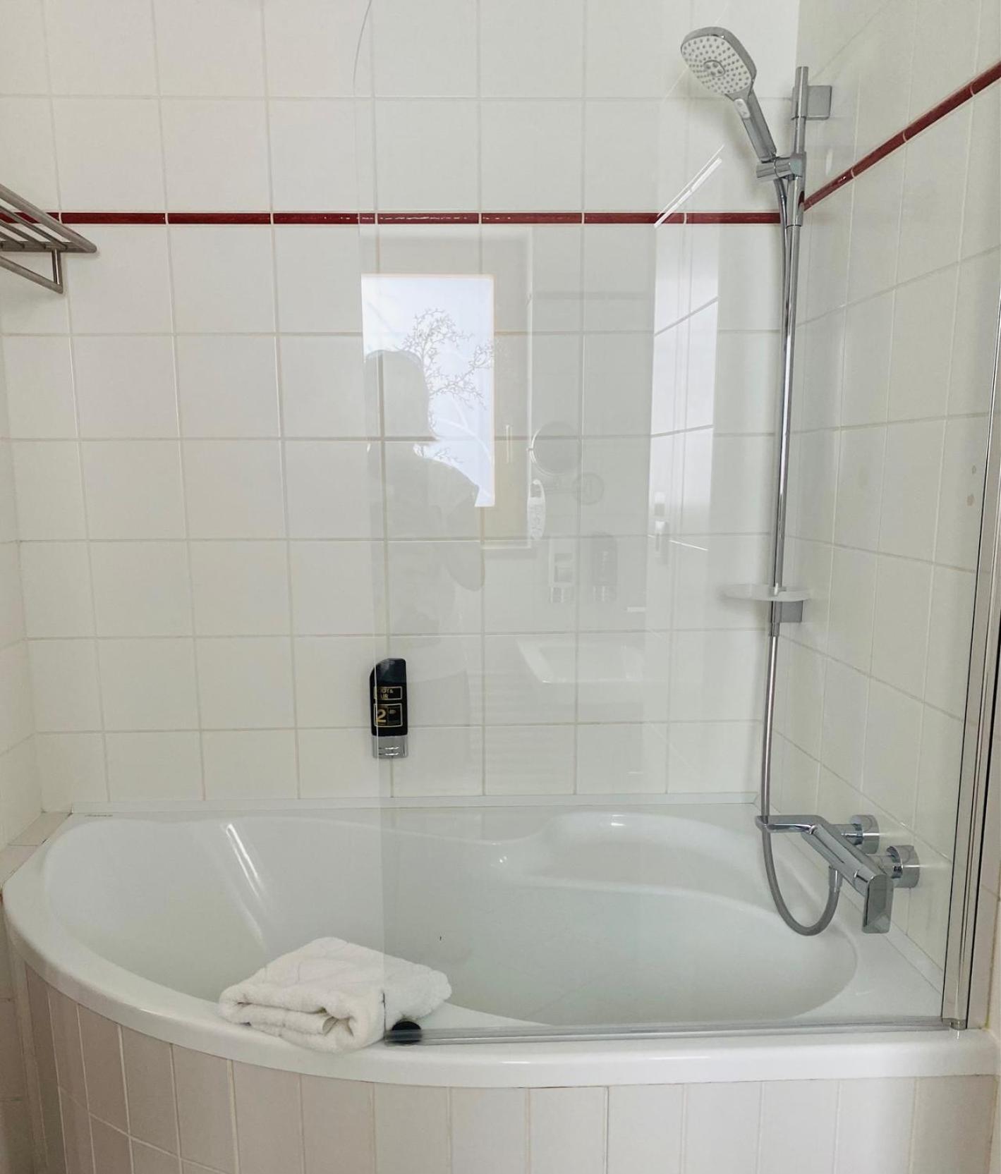 Deluxe Twin Room photo 3