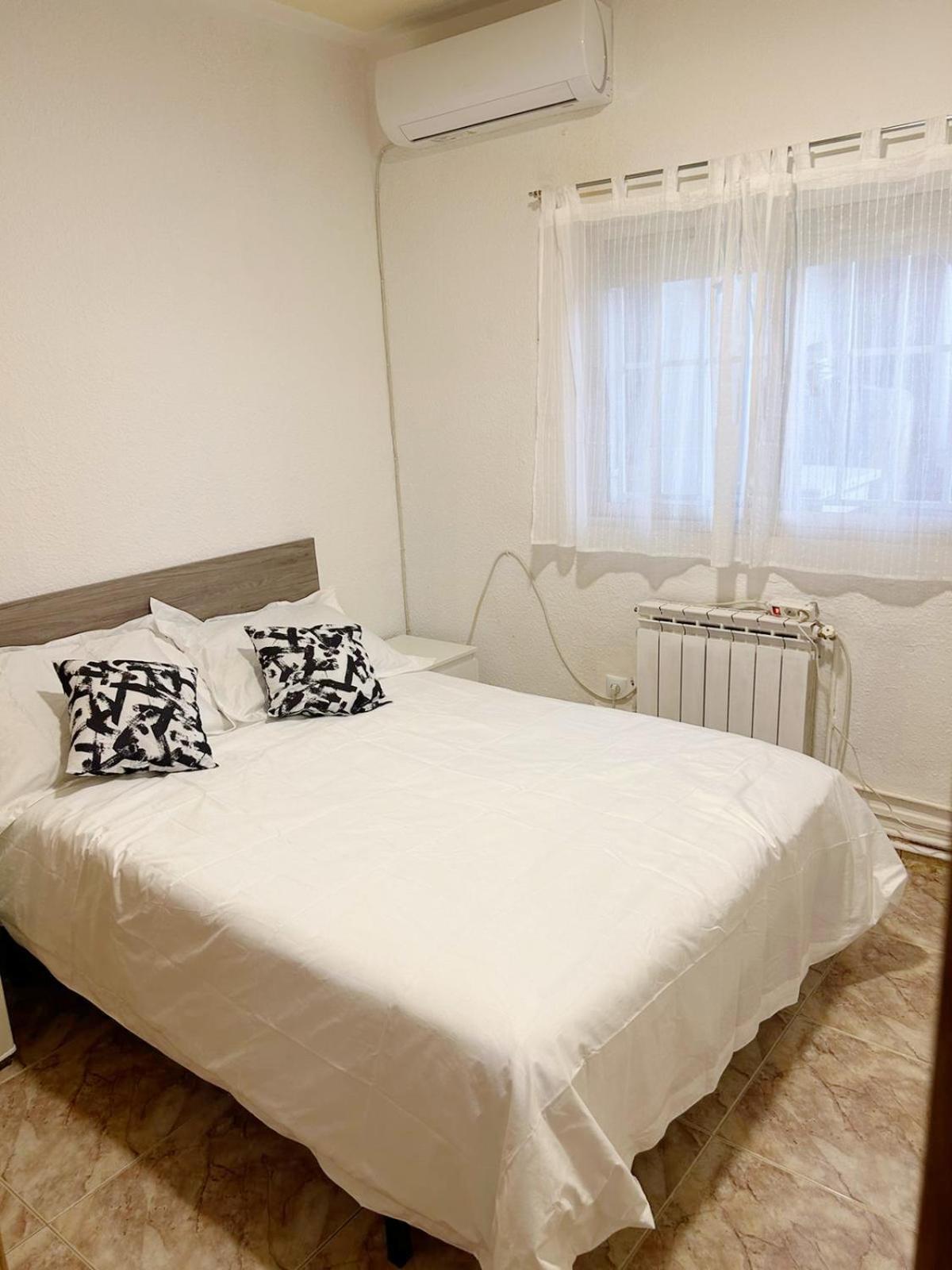 Habitación Doble con Baño Privado