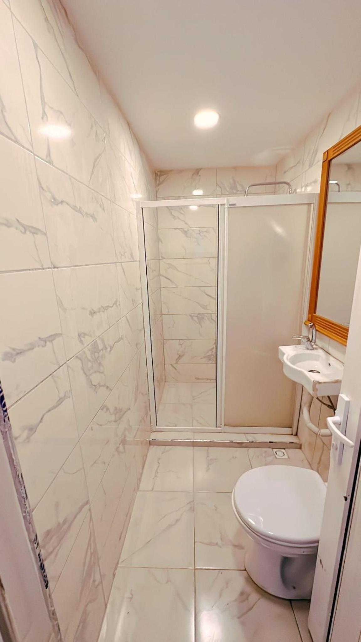 Double or Twin Room photo 3