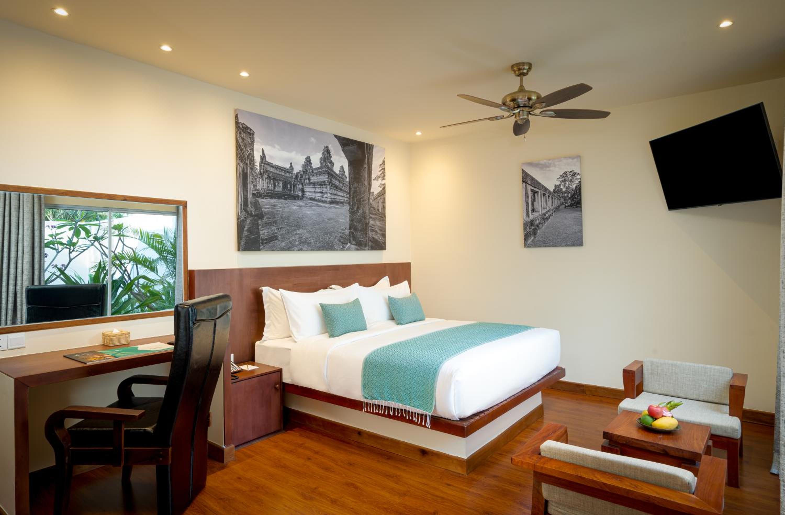 Family Suite with Private Pool - Photo 6