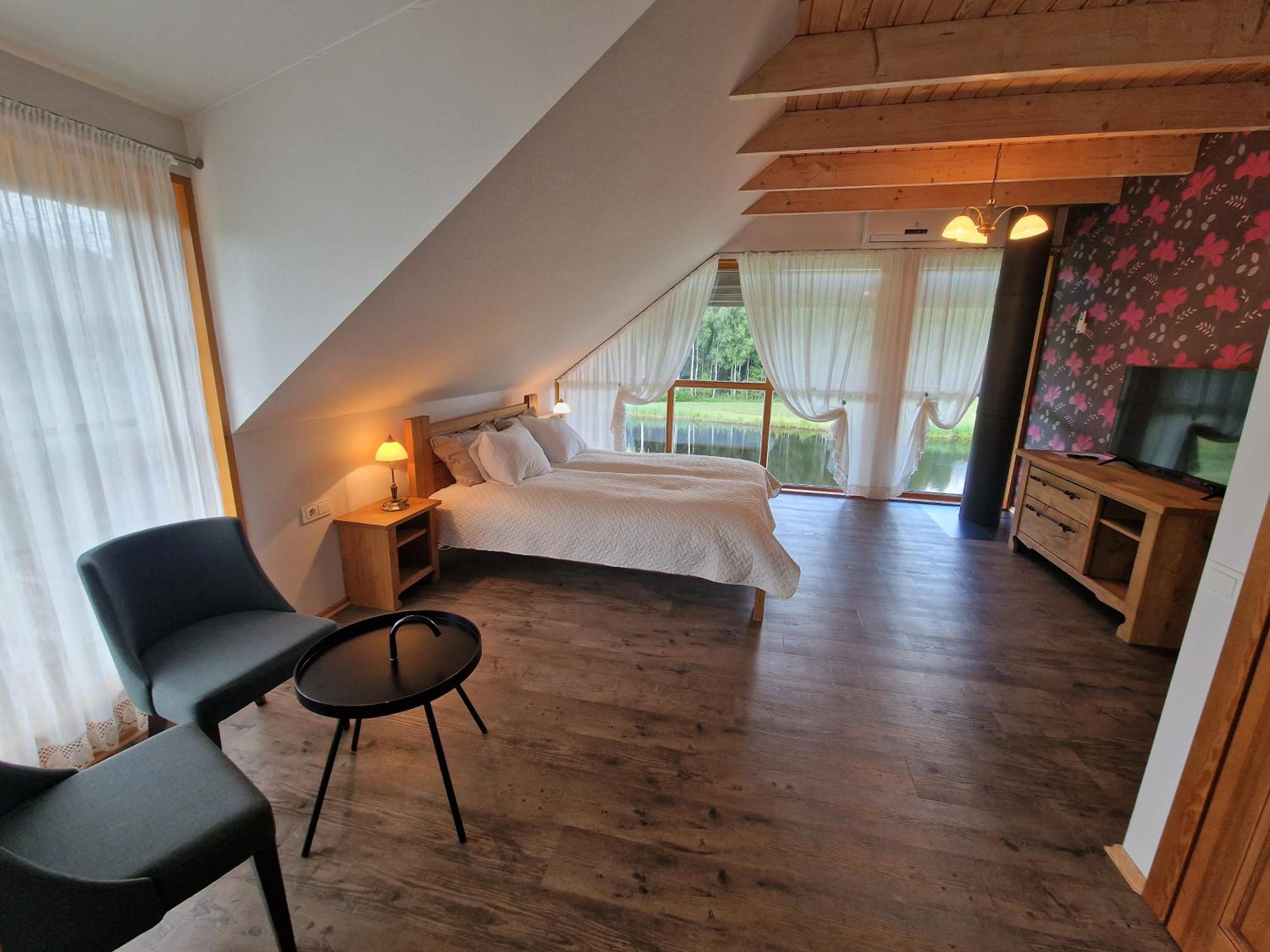 Double Room with Private Bathroom photo 1
