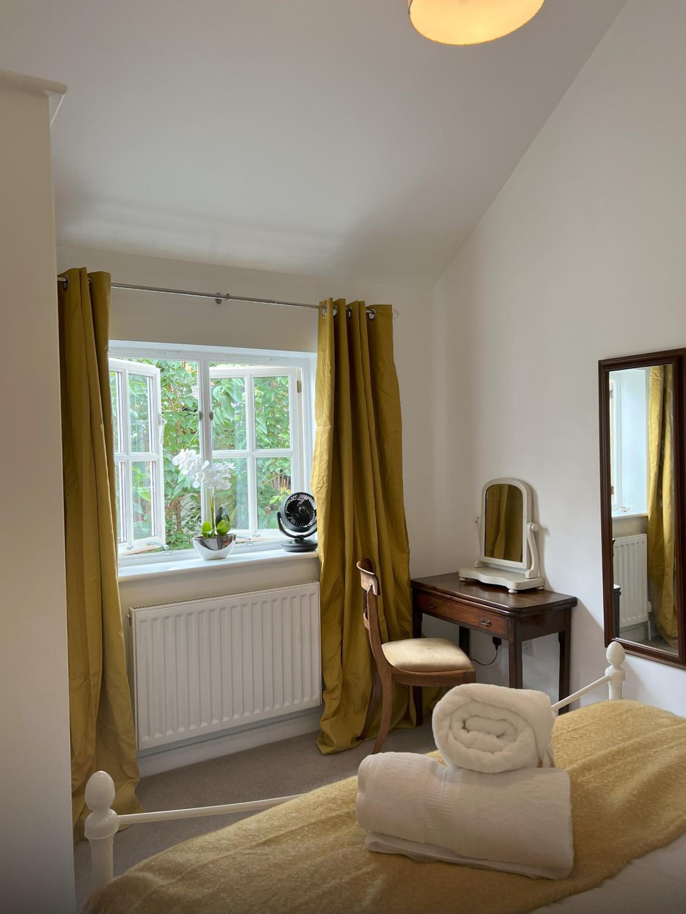 Two-Bedroom House photo 3