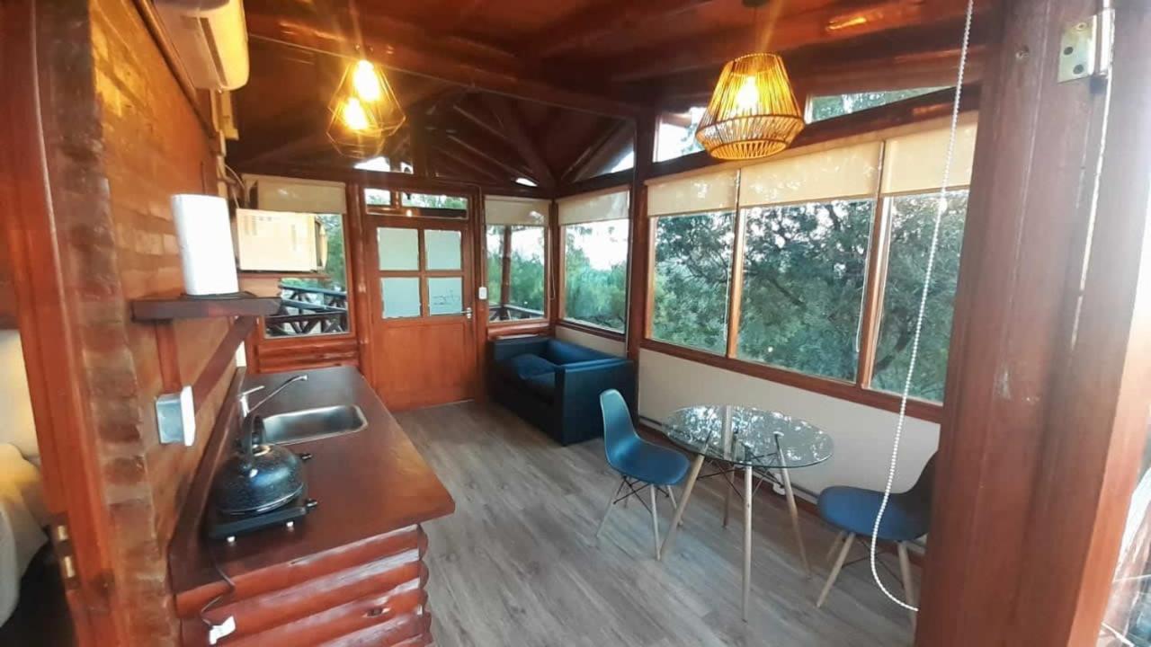 Deluxe Bungalow photo 2