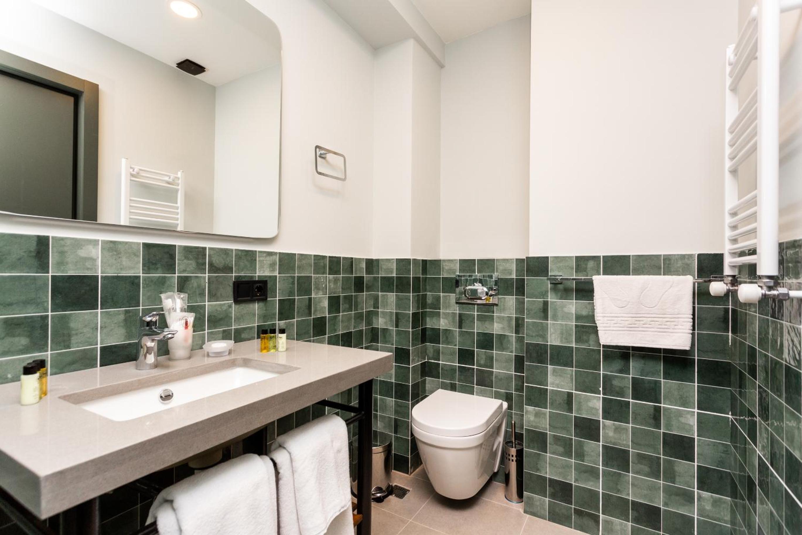 Double Room - Photo 2
