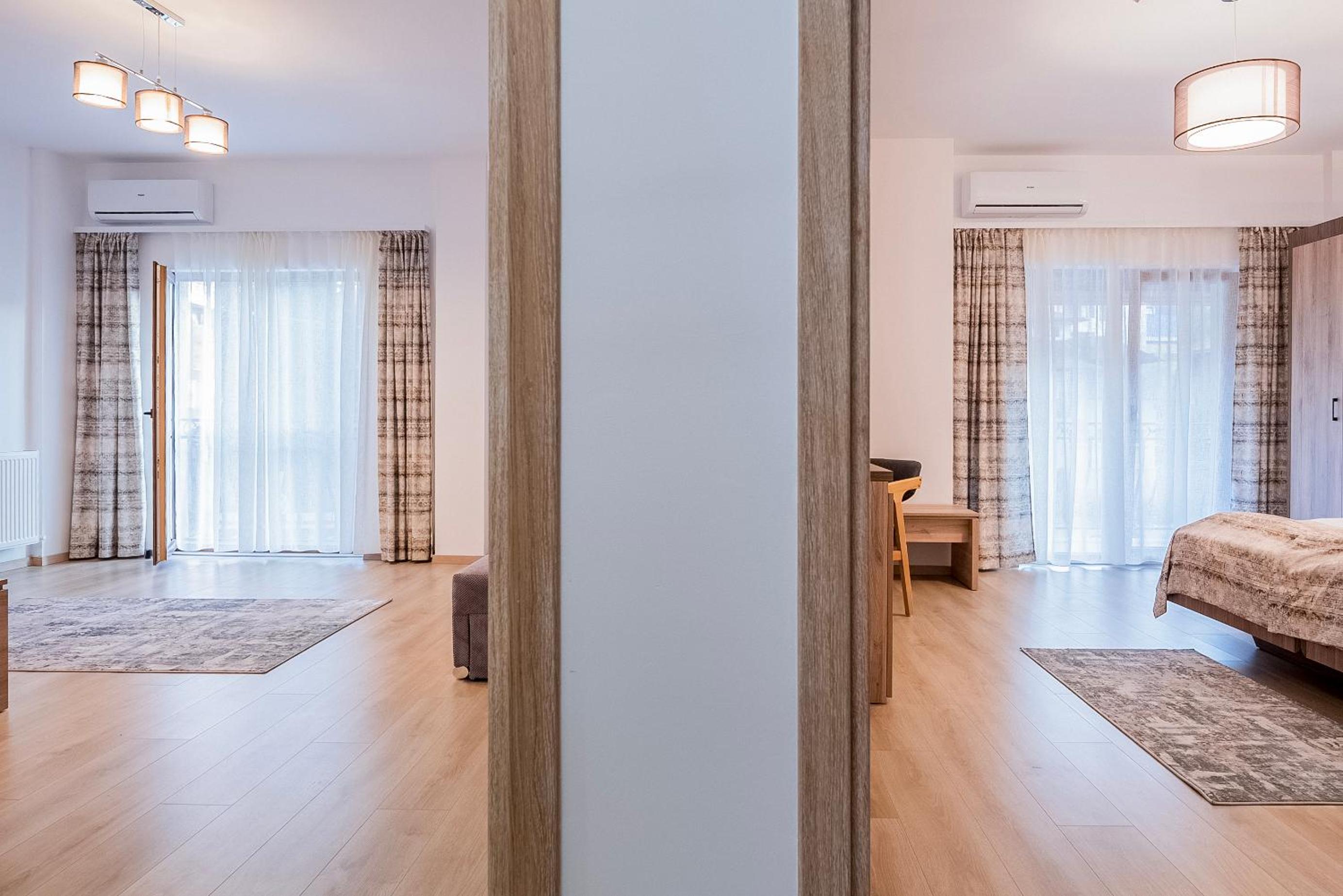 Apartment photo 2