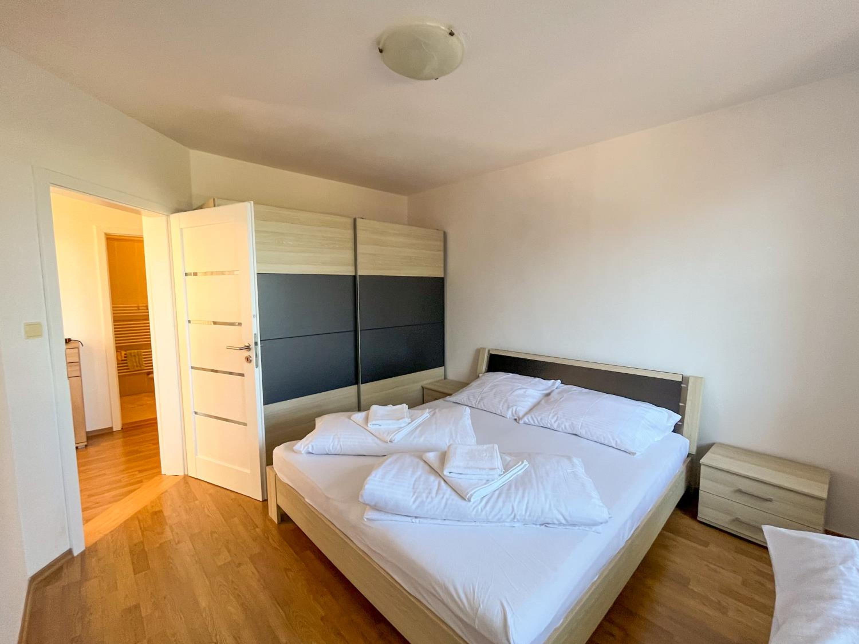 One-Bedroom Apartment photo 3