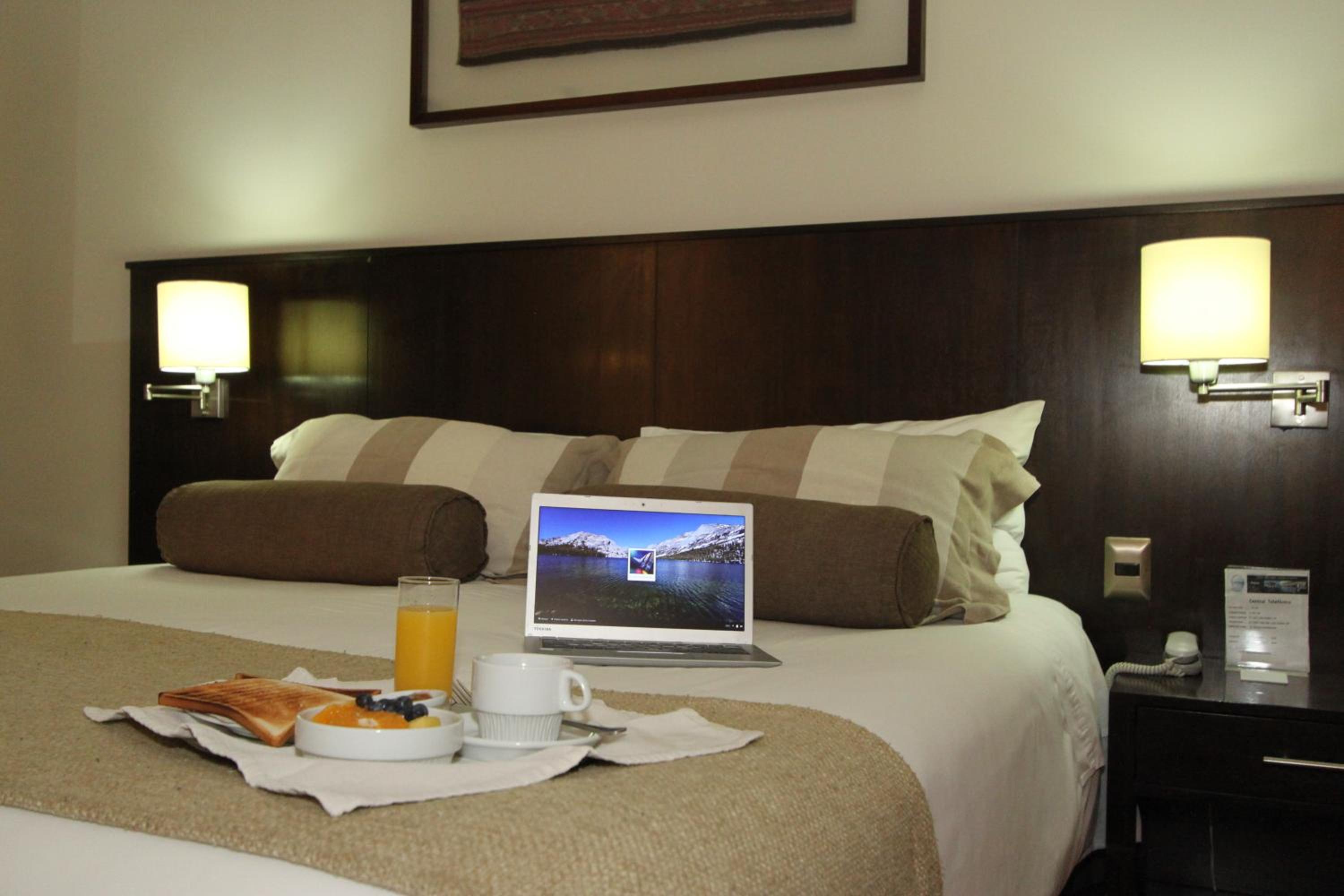 King Room with King Bed photo 1