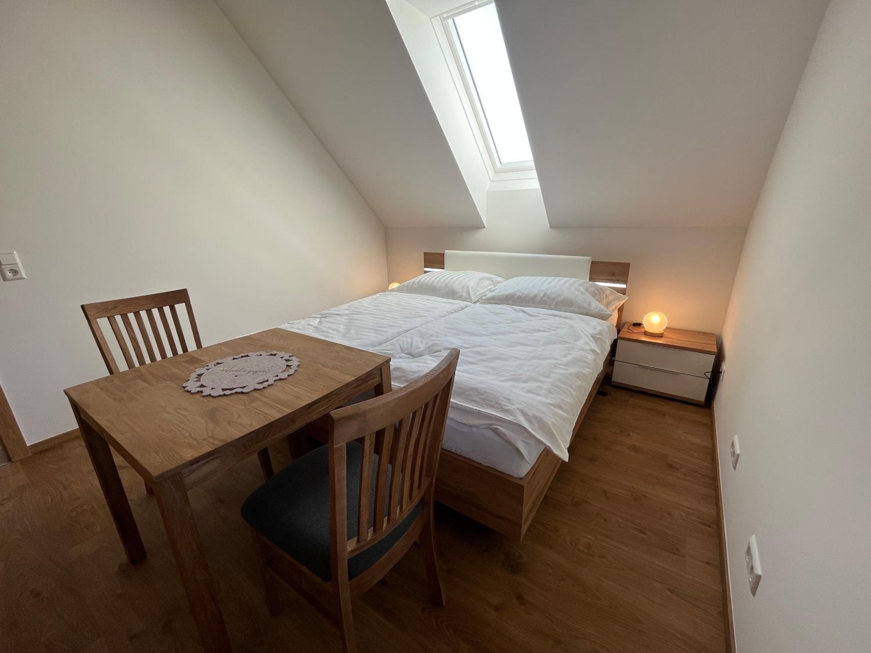 Double Room with Private Bathroom photo 3