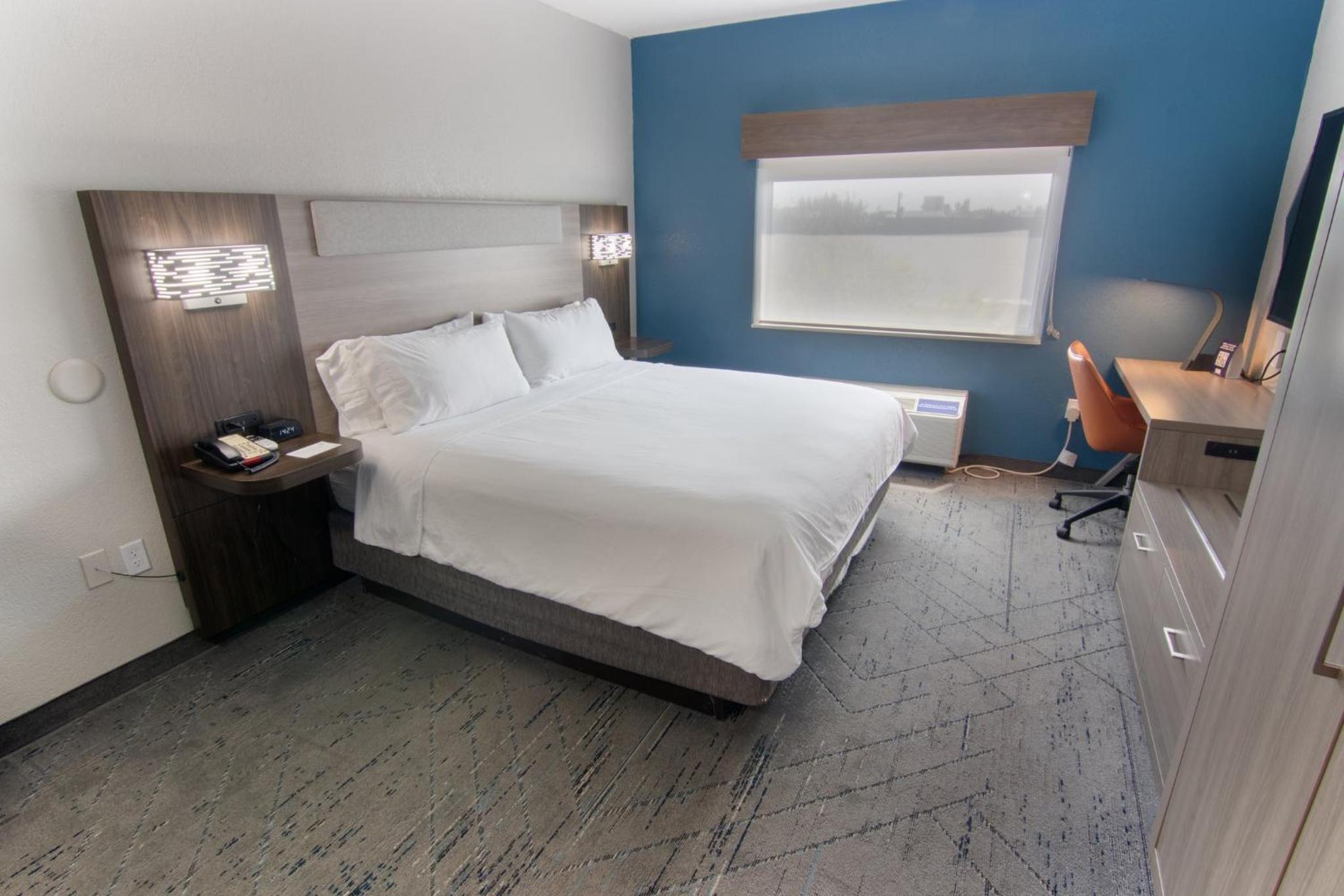 Standard Room - Photo 1