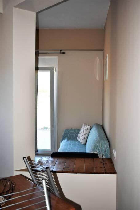 One-Bedroom Apartment photo 3