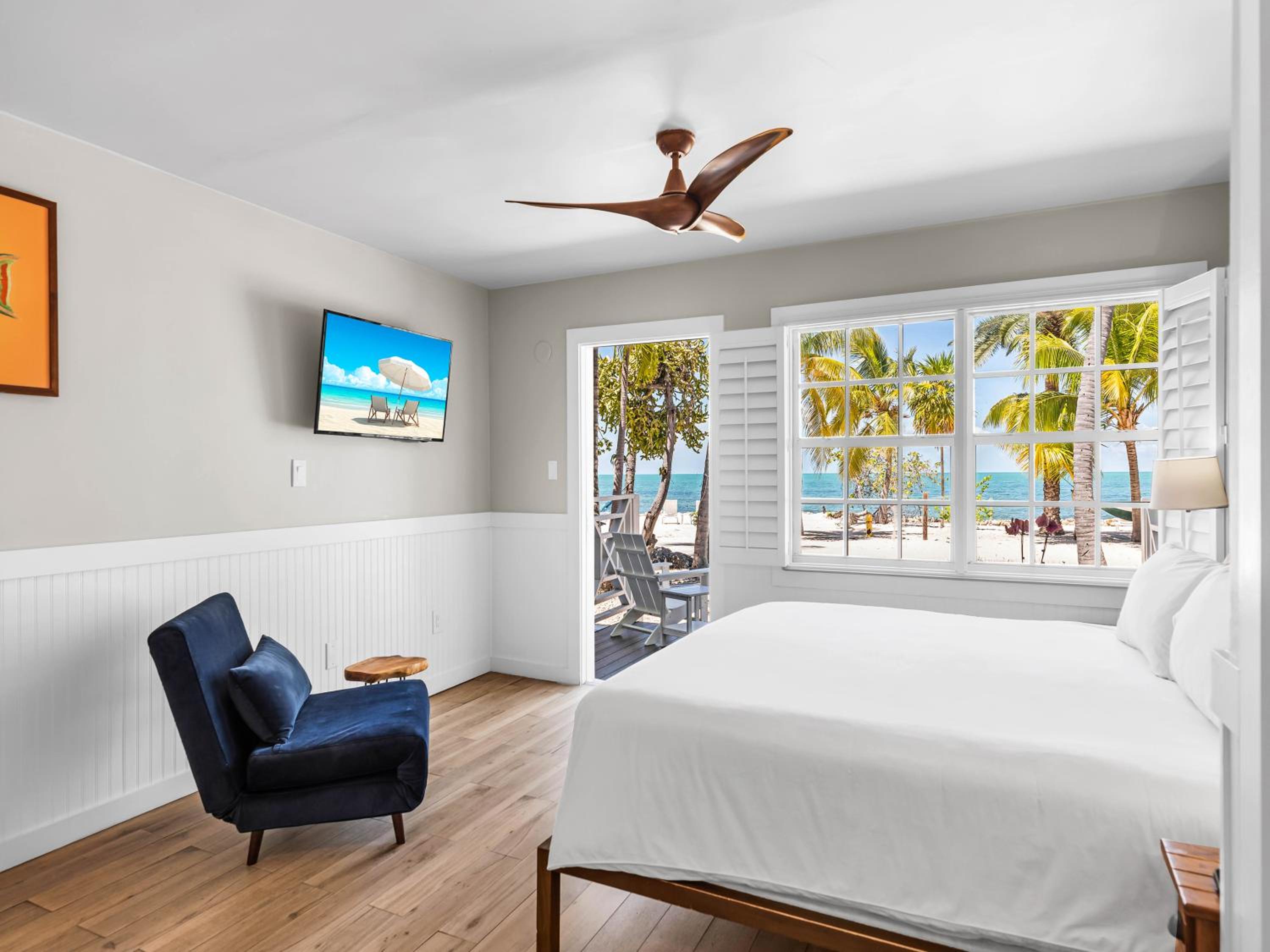 Waterfront Studio with King Bed & Kitchenette