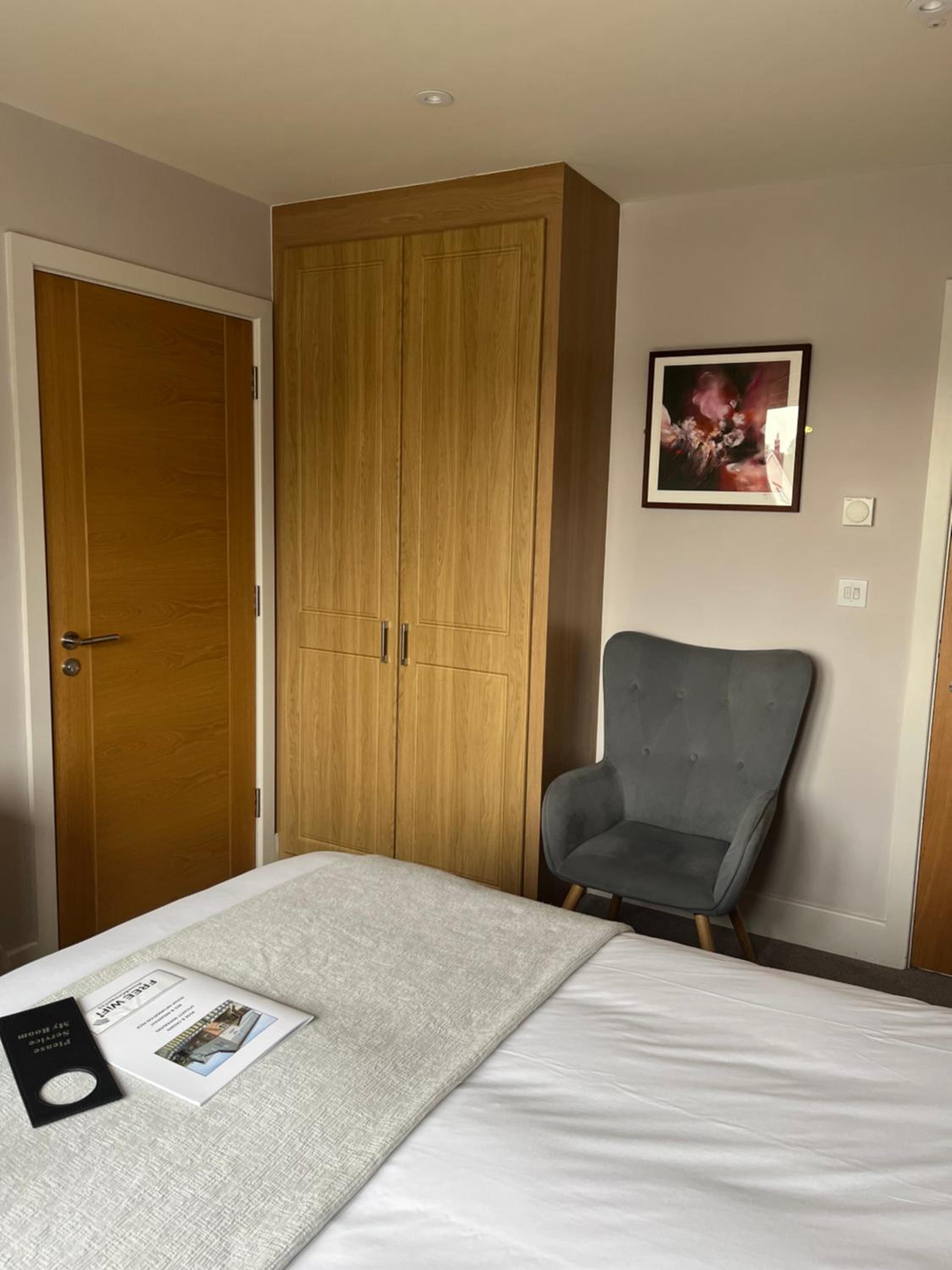 Superior King Room - Photo 14