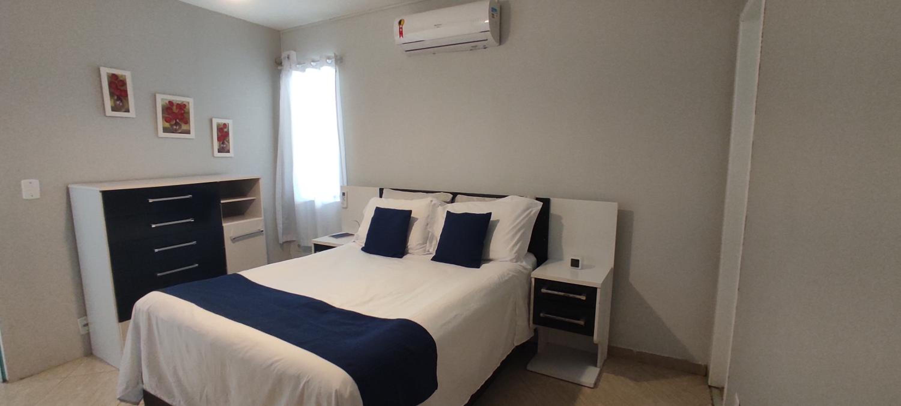 Large Double Room - Photo 1