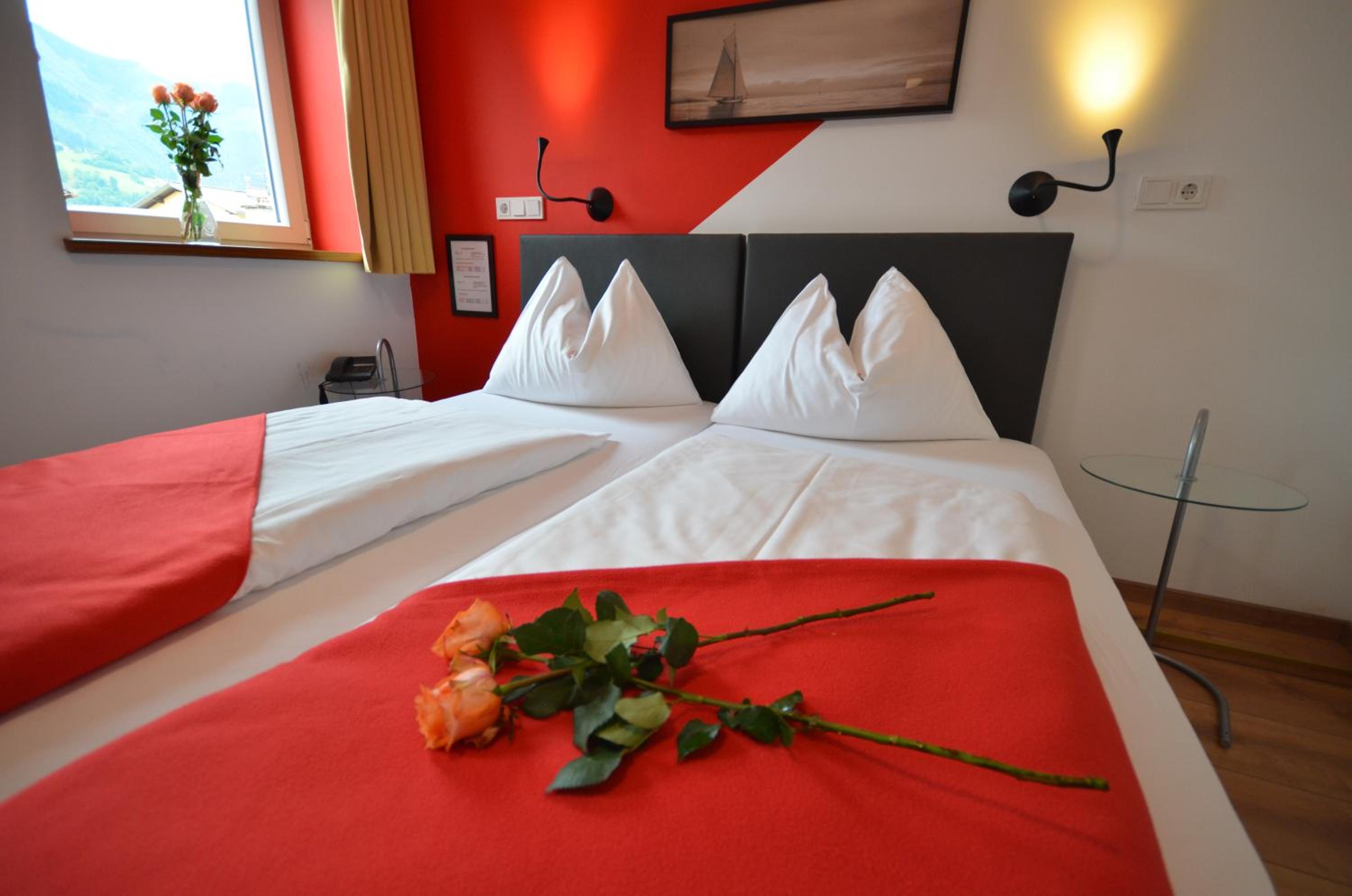 Standard Double Room - Photo 4