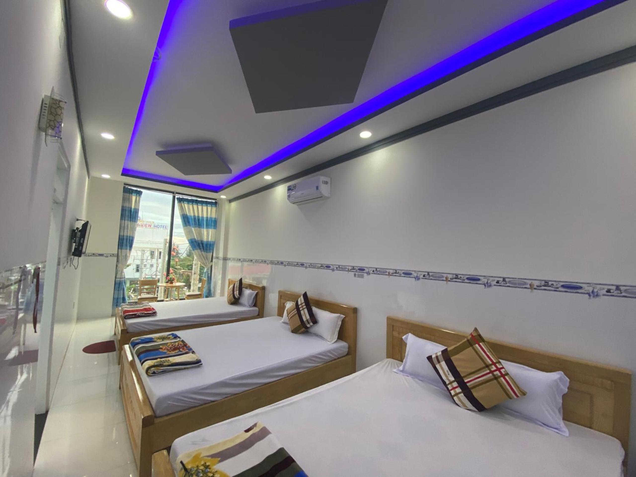 Mixed Dormitory Room