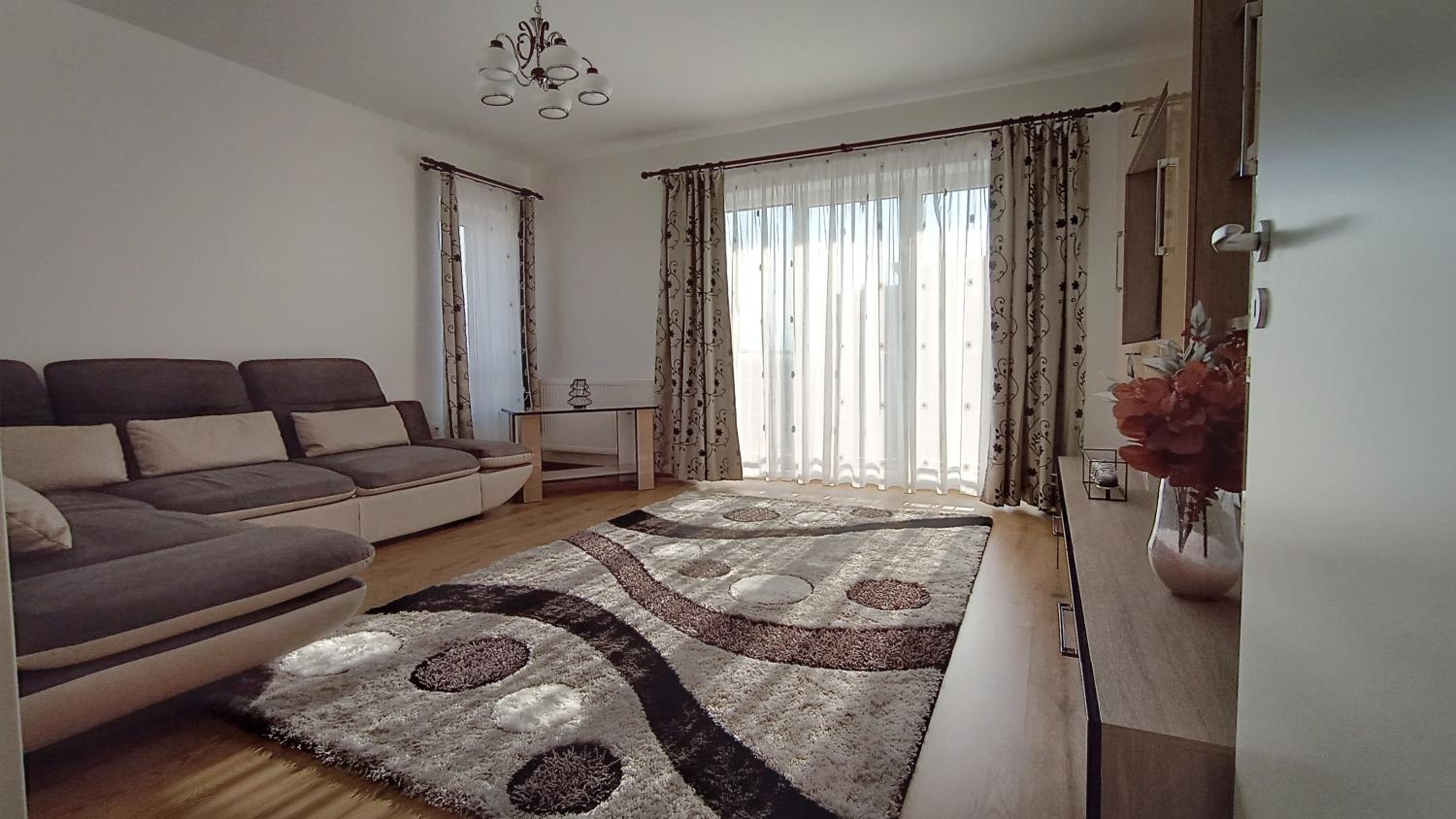 Apartment with Mountain View photo 3
