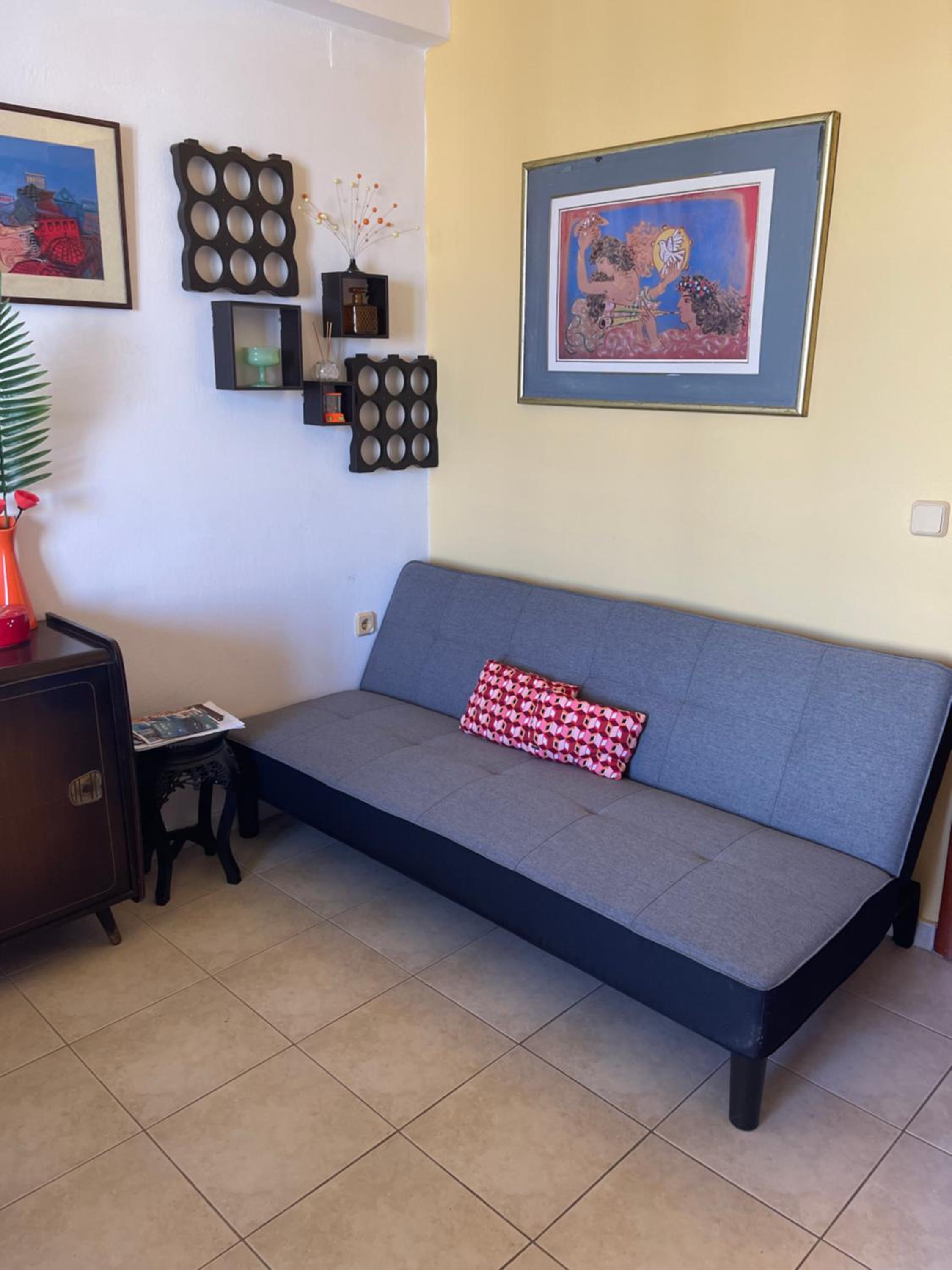 One-Bedroom Apartment - Photo 14