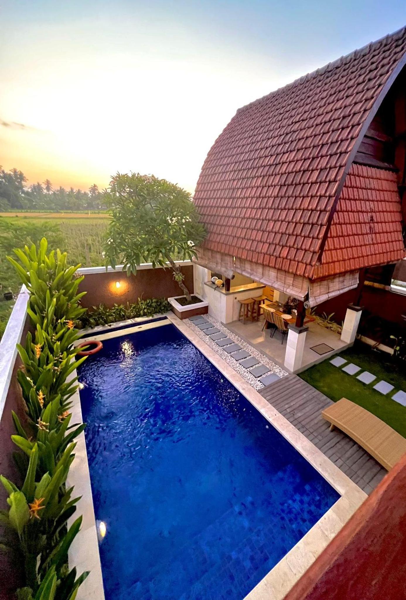 Two-Bedroom Villa - Photo 2