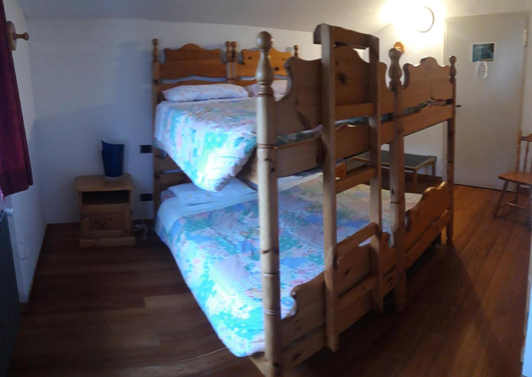 Quadruple Room With Private Bathroom photo 2