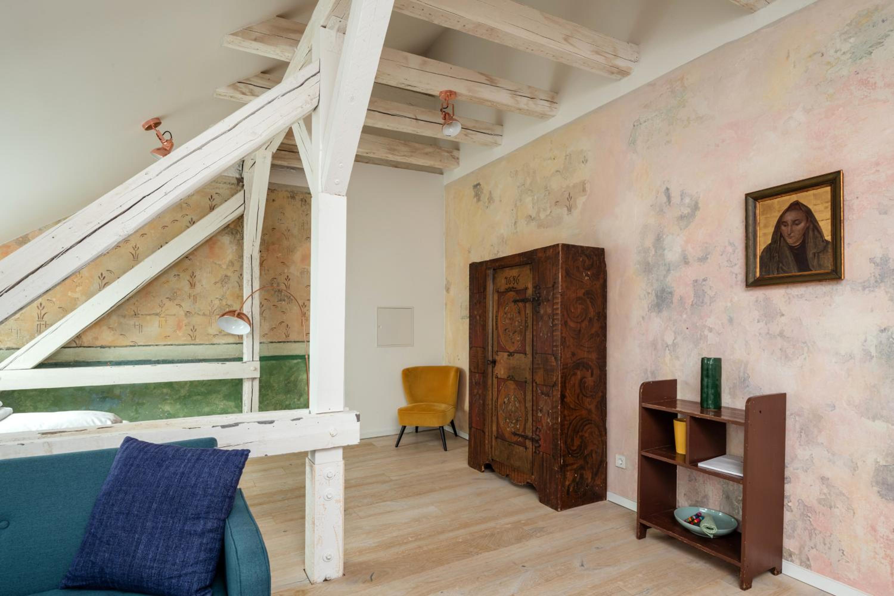 Deluxe King Suite