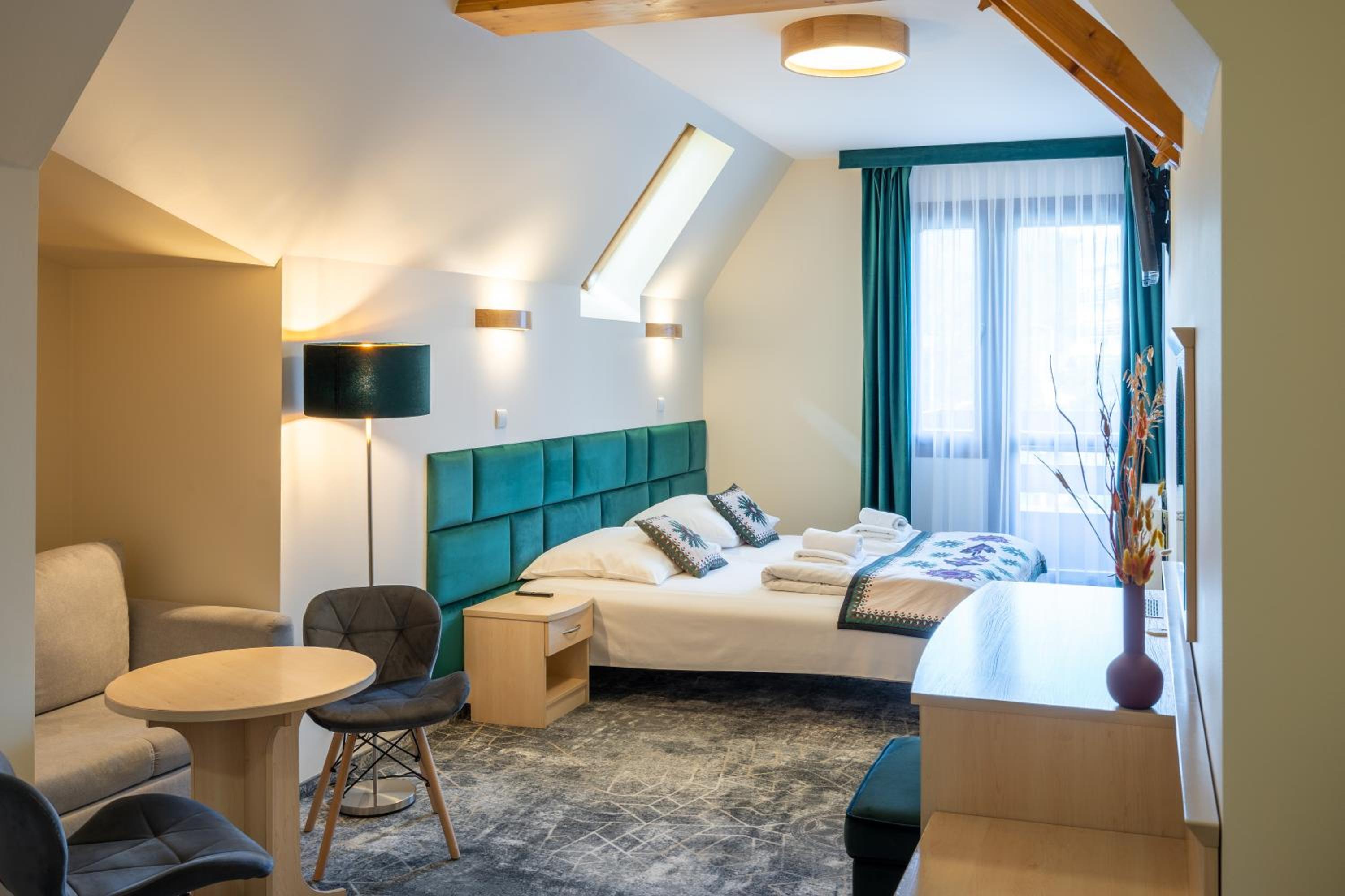 Deluxe King Room