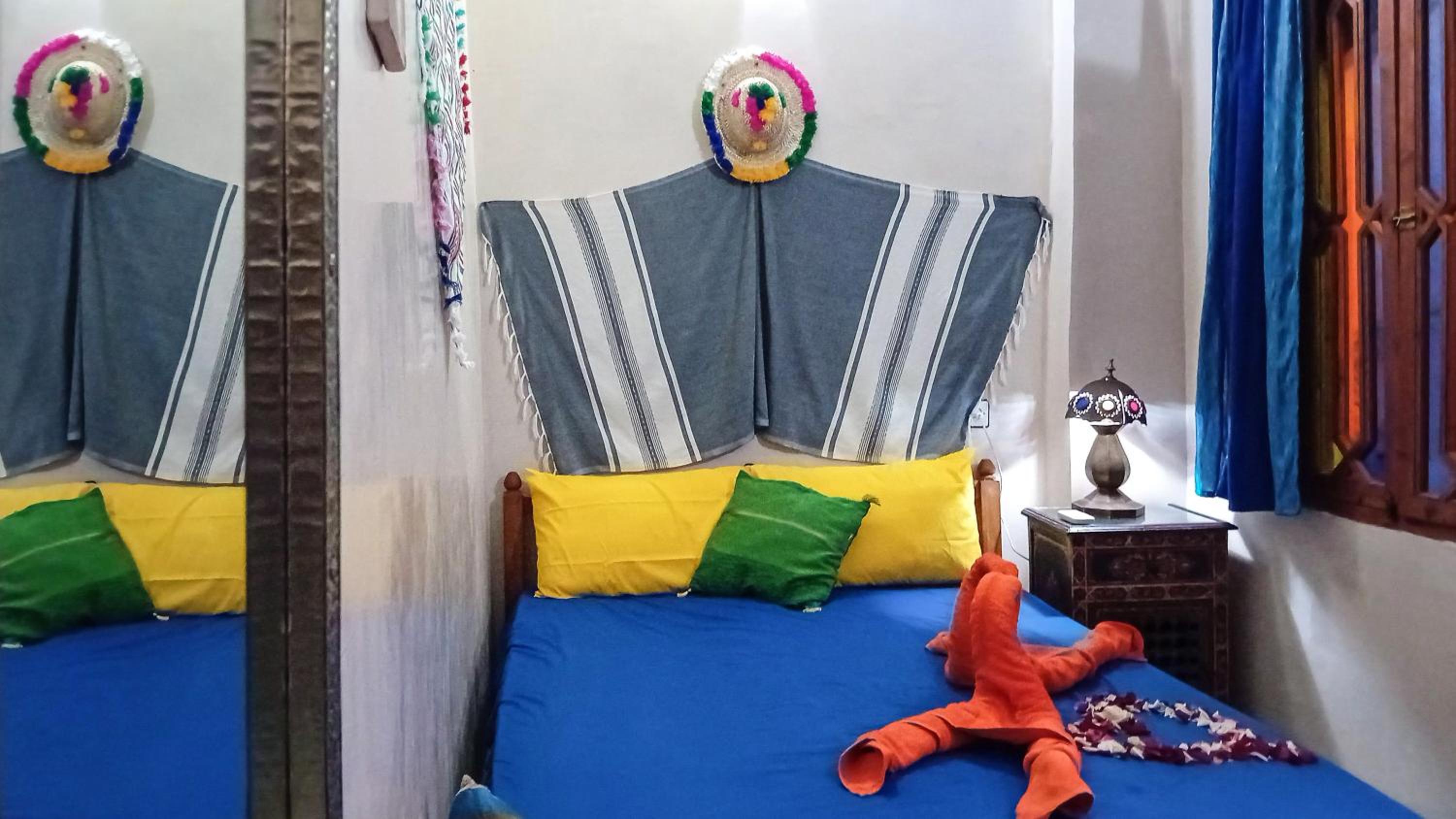 Deluxe Room (2 Adults + 1 Child)