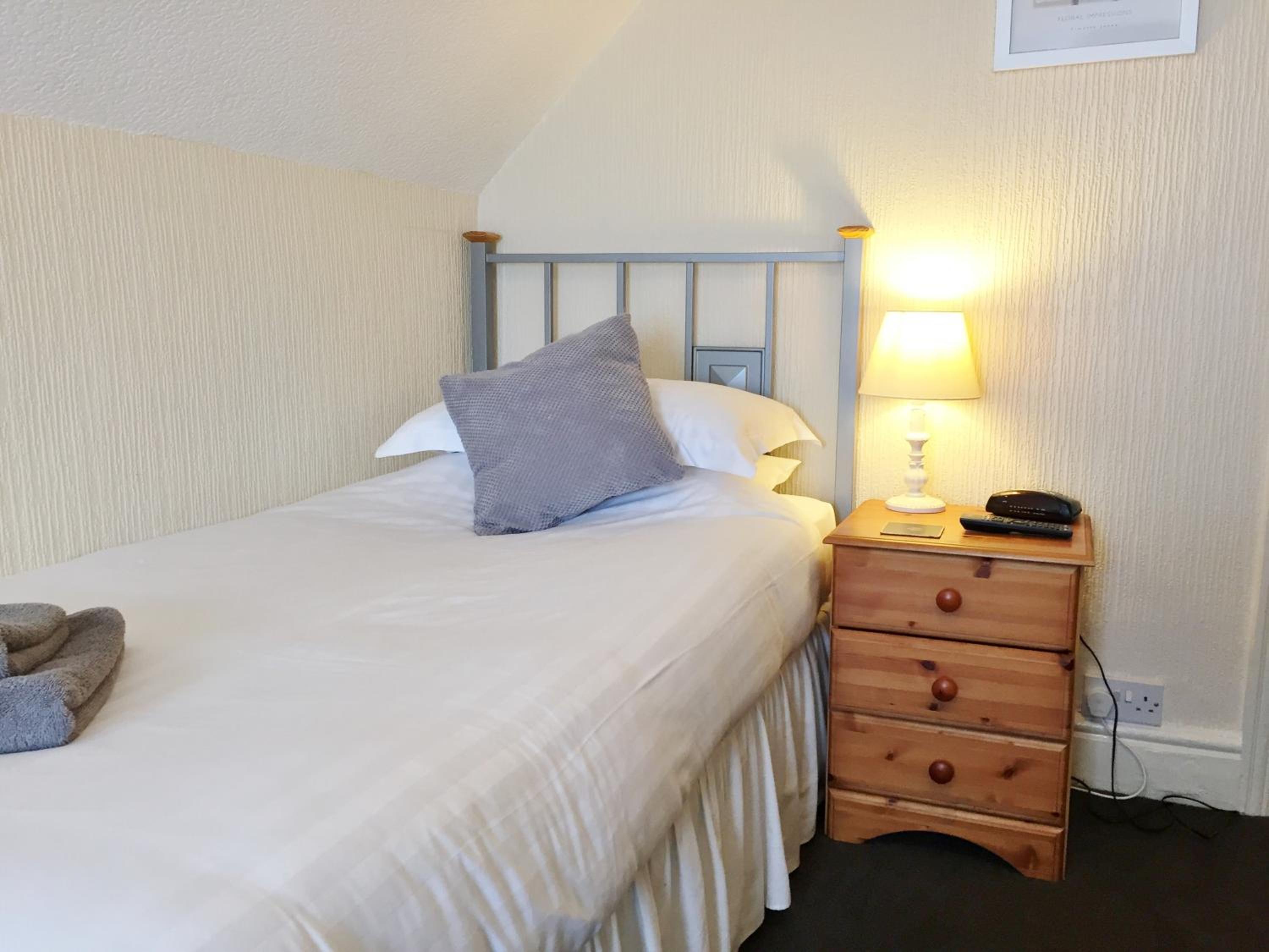 Small Twin Room 2nd Floor photo 3