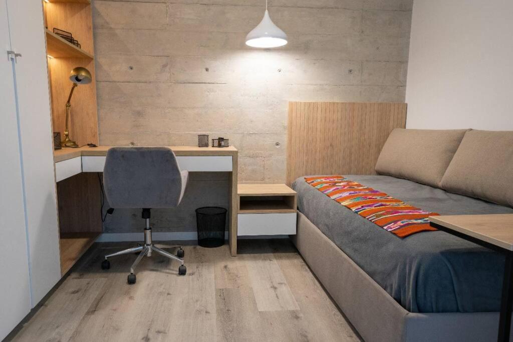 Three-Bedroom Apartment photo 1