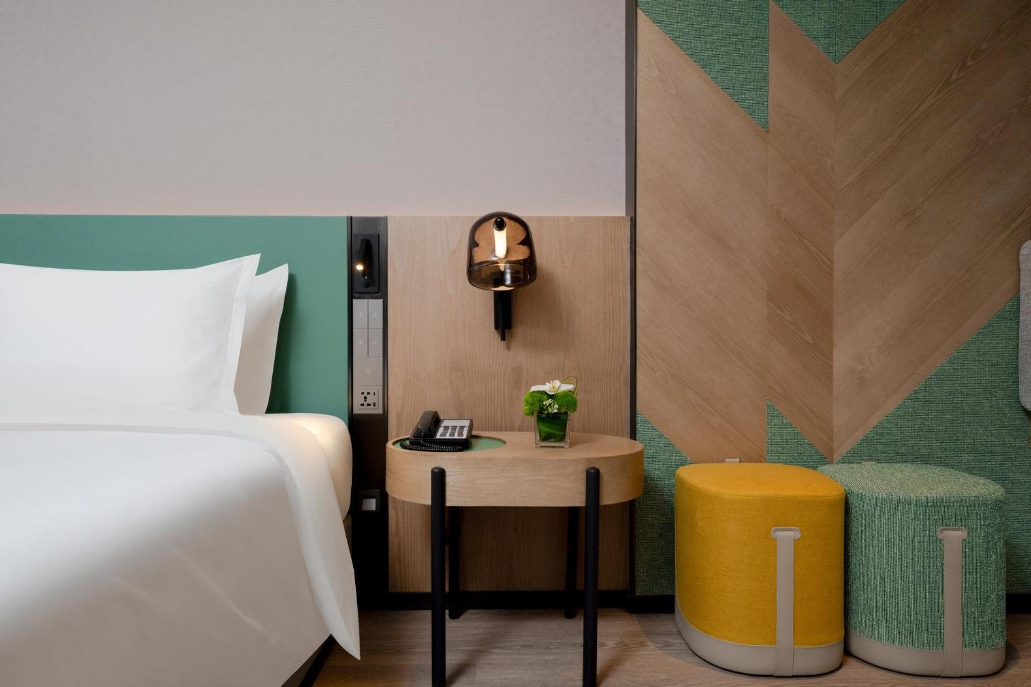 Standard Room thumbnail 6