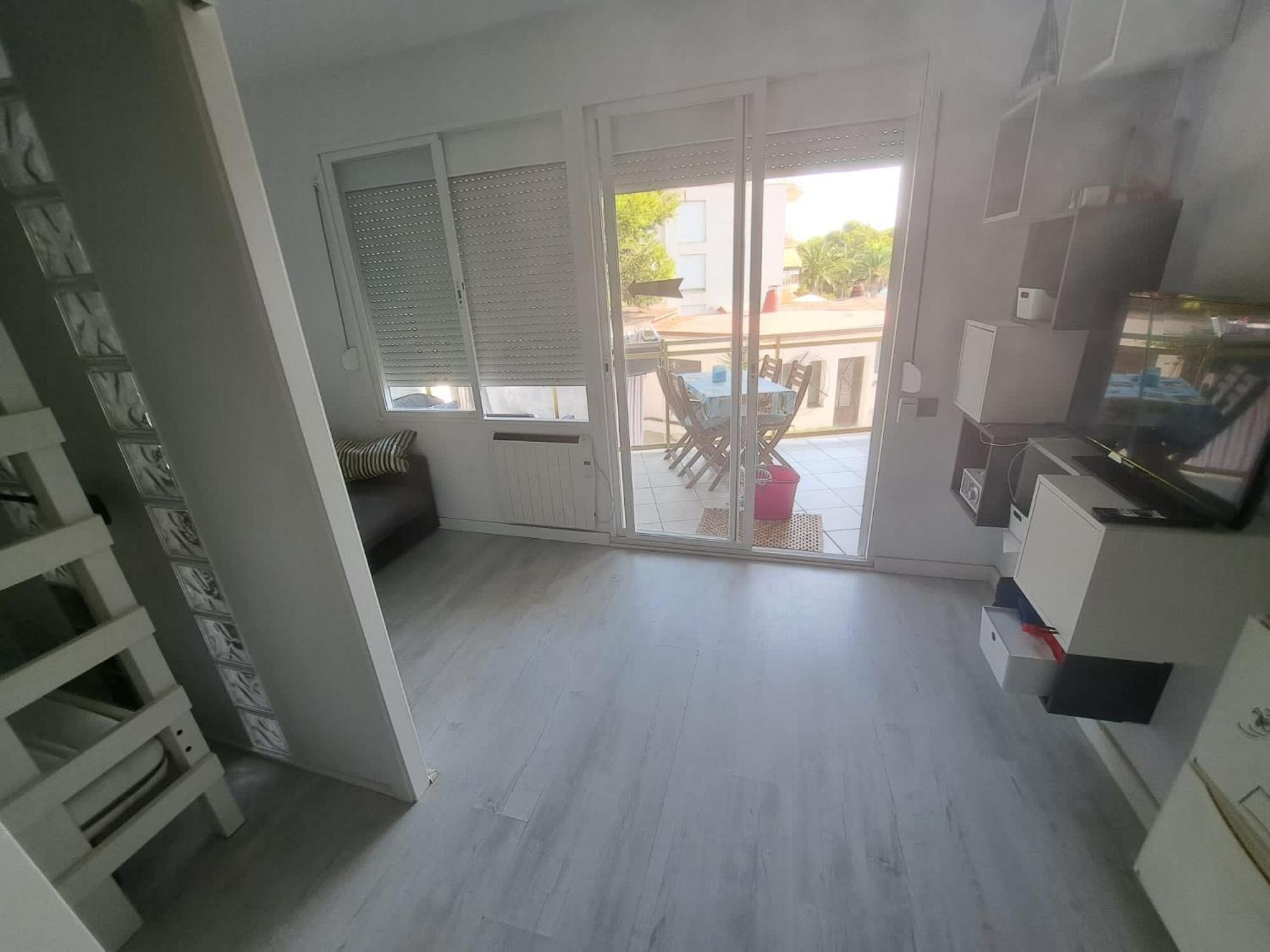 Apartamento con vista al mar