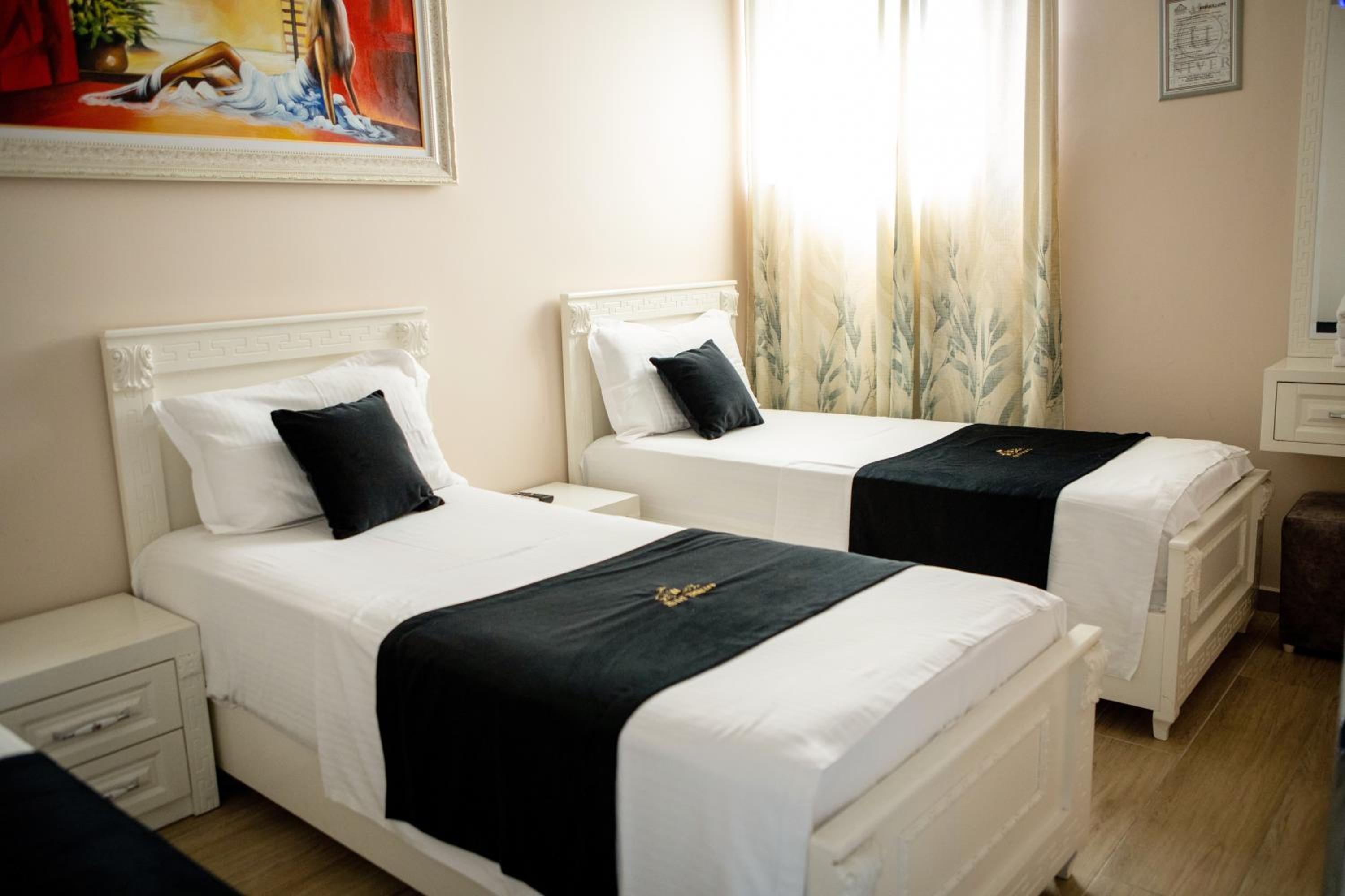 Deluxe Triple Room photo 3