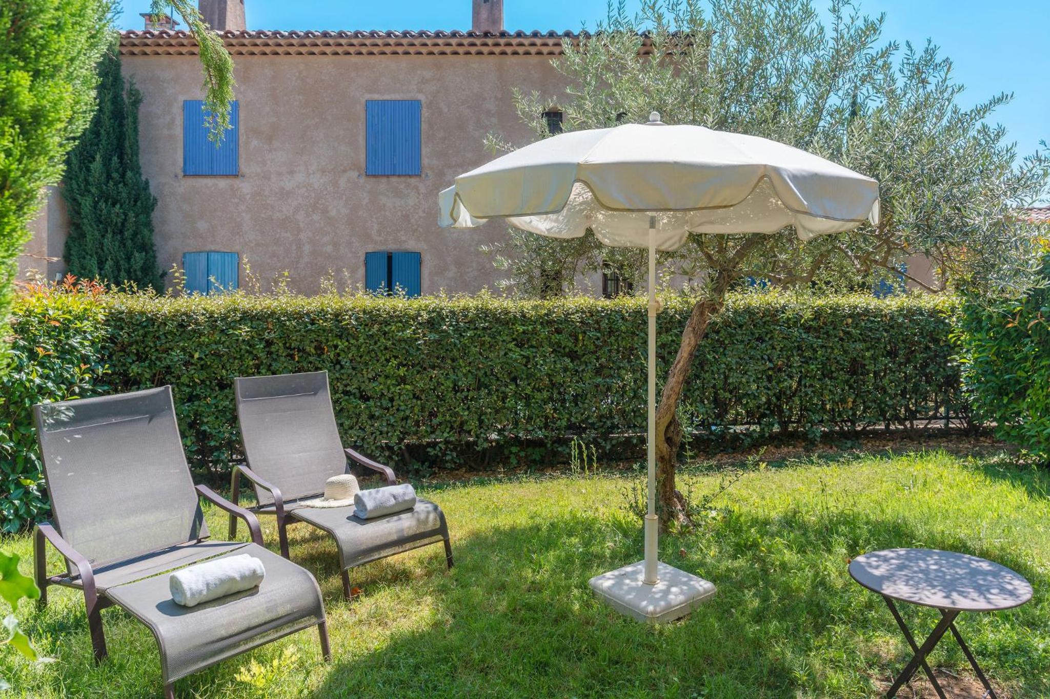 Superior Double Room with Private Garden photo 1