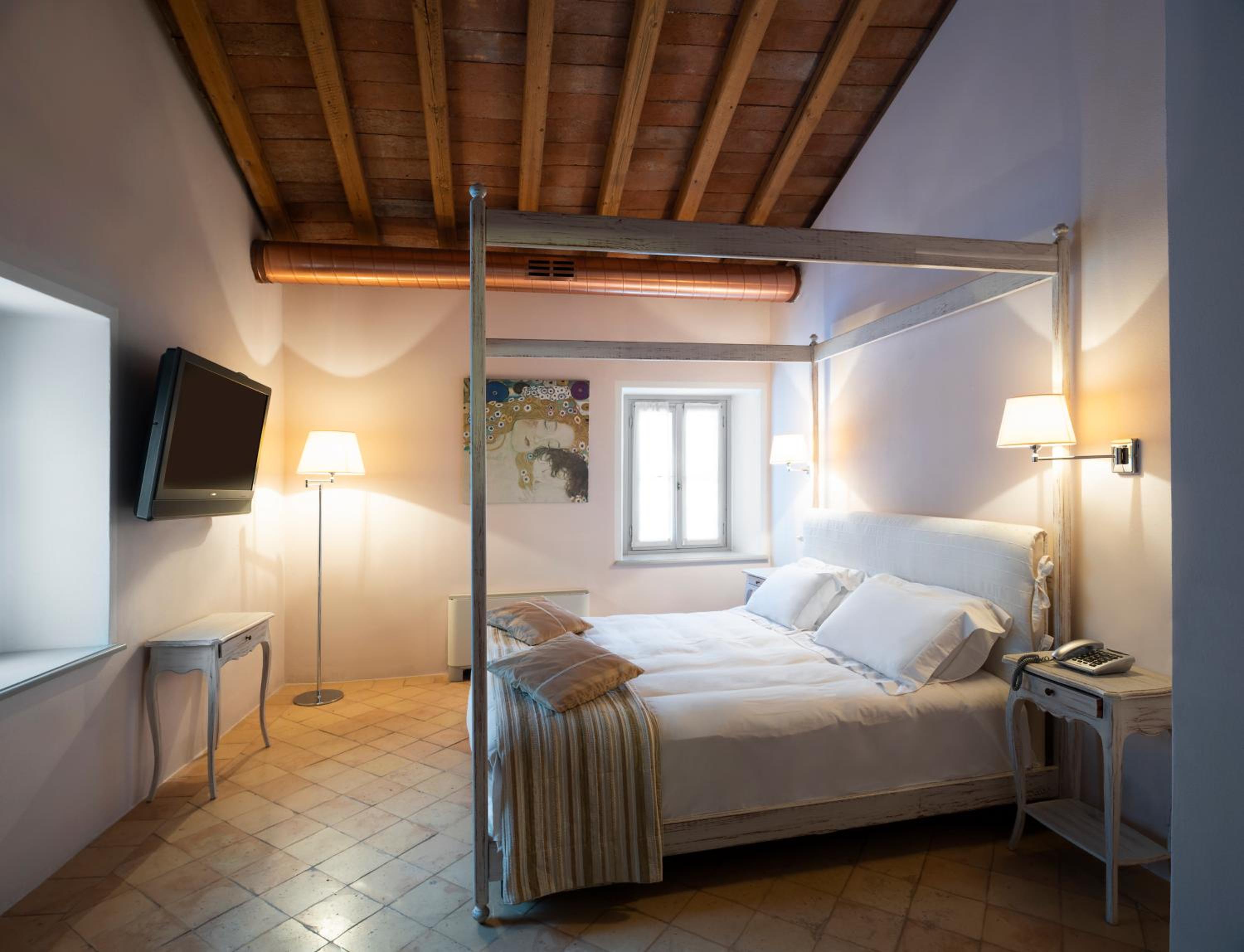 Double Room with Spa Bath photo 1