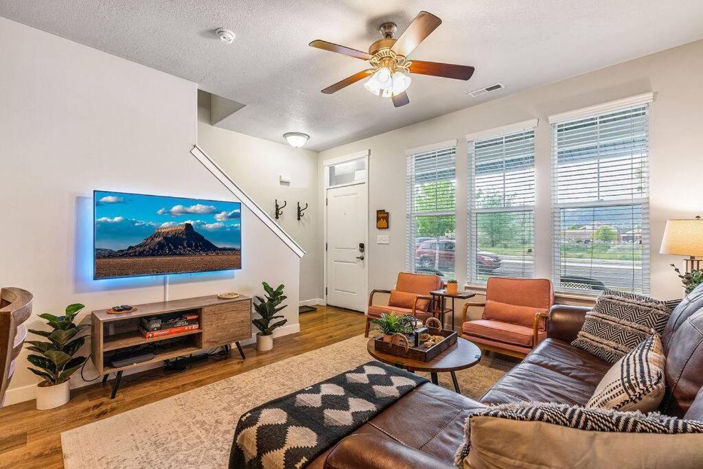 Two-Bedroom House photo 1