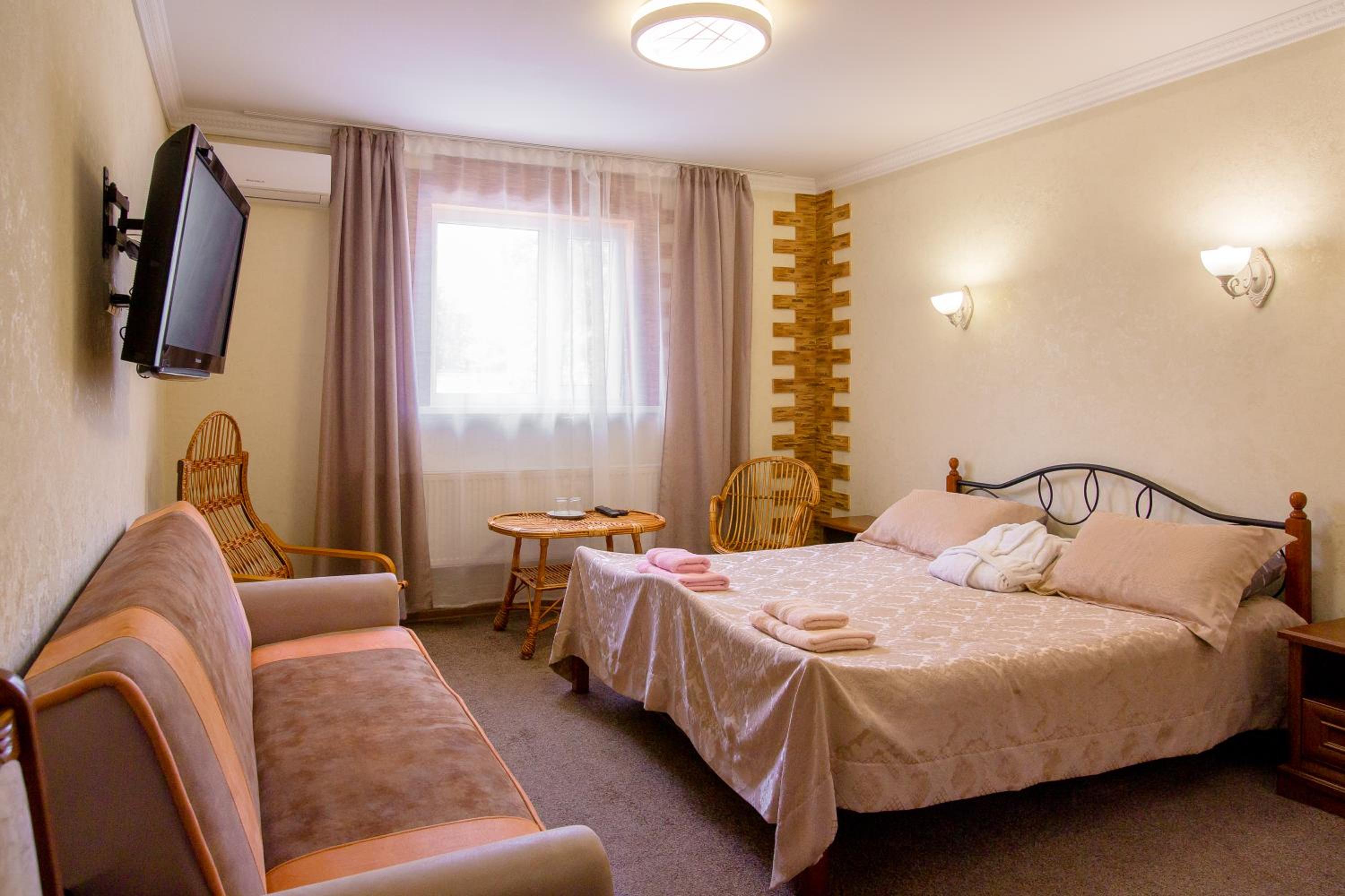 Queen Suite