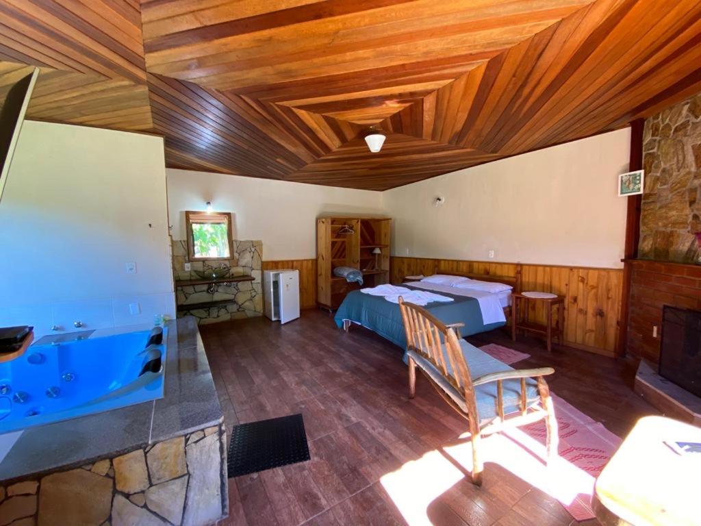 King Room with Spa Bath - Photo 3