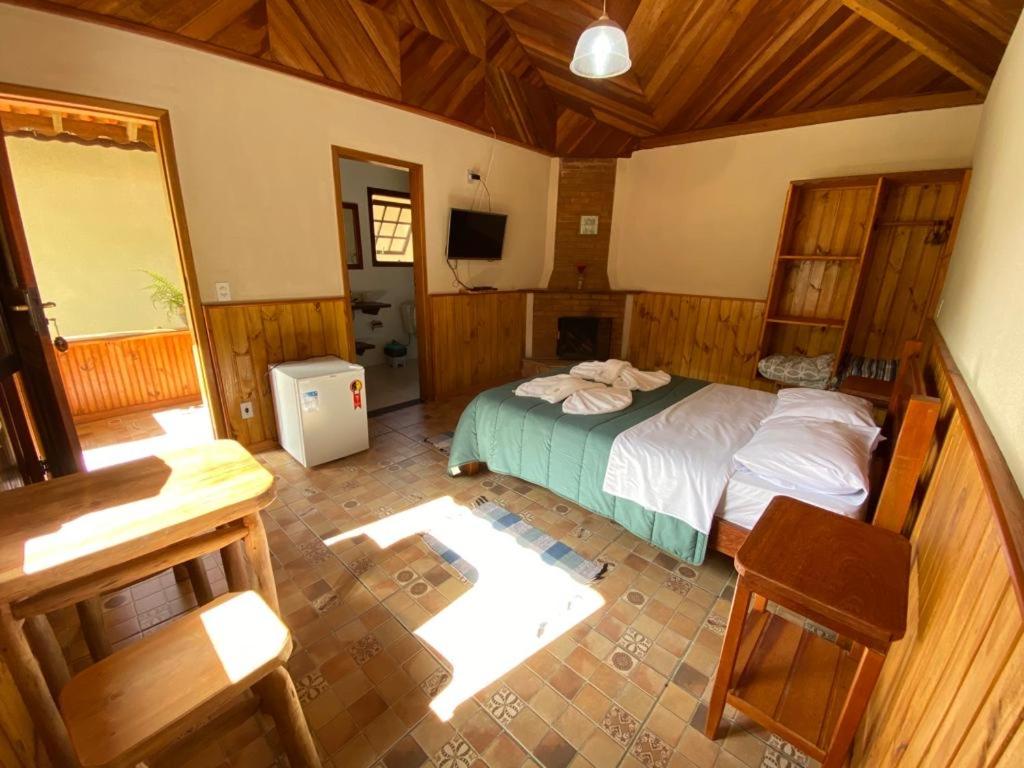 Standard Double Room - Photo 3