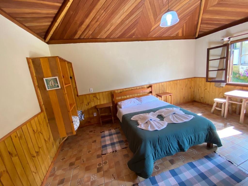 Standard Double Room - Photo 2