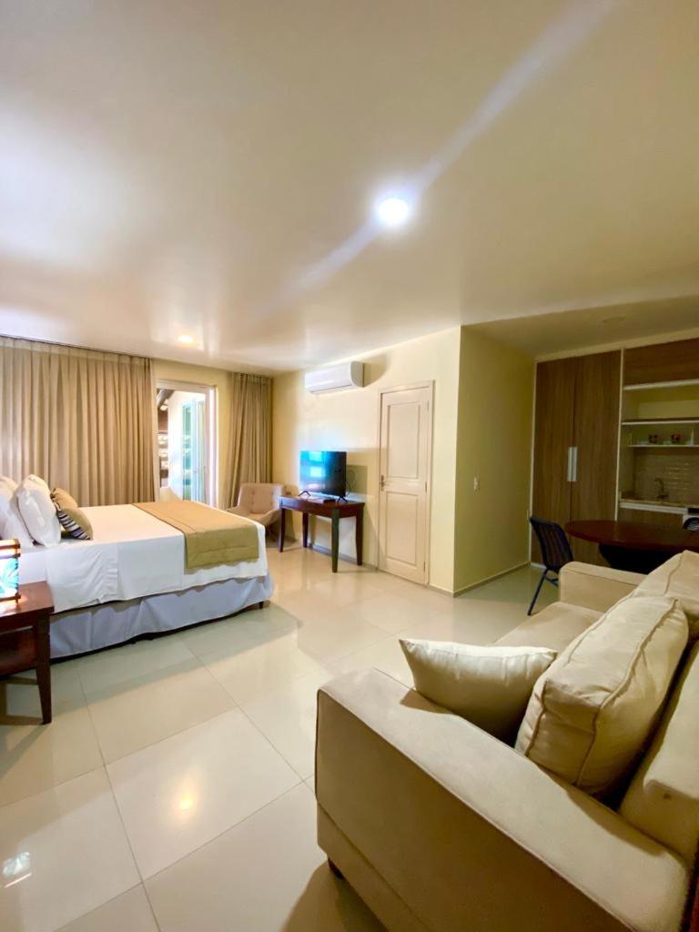 Deluxe Double Room with Sea View - Photo 1