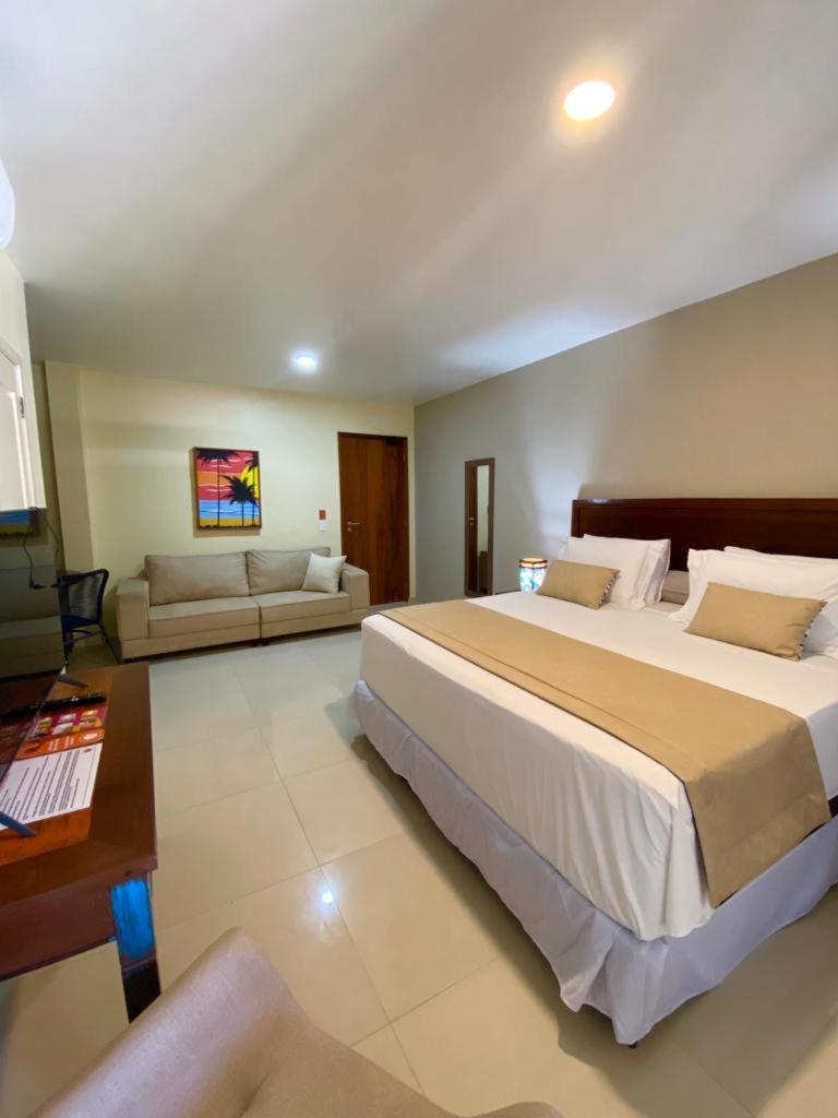 Deluxe Double Room with Sea View - Photo 4