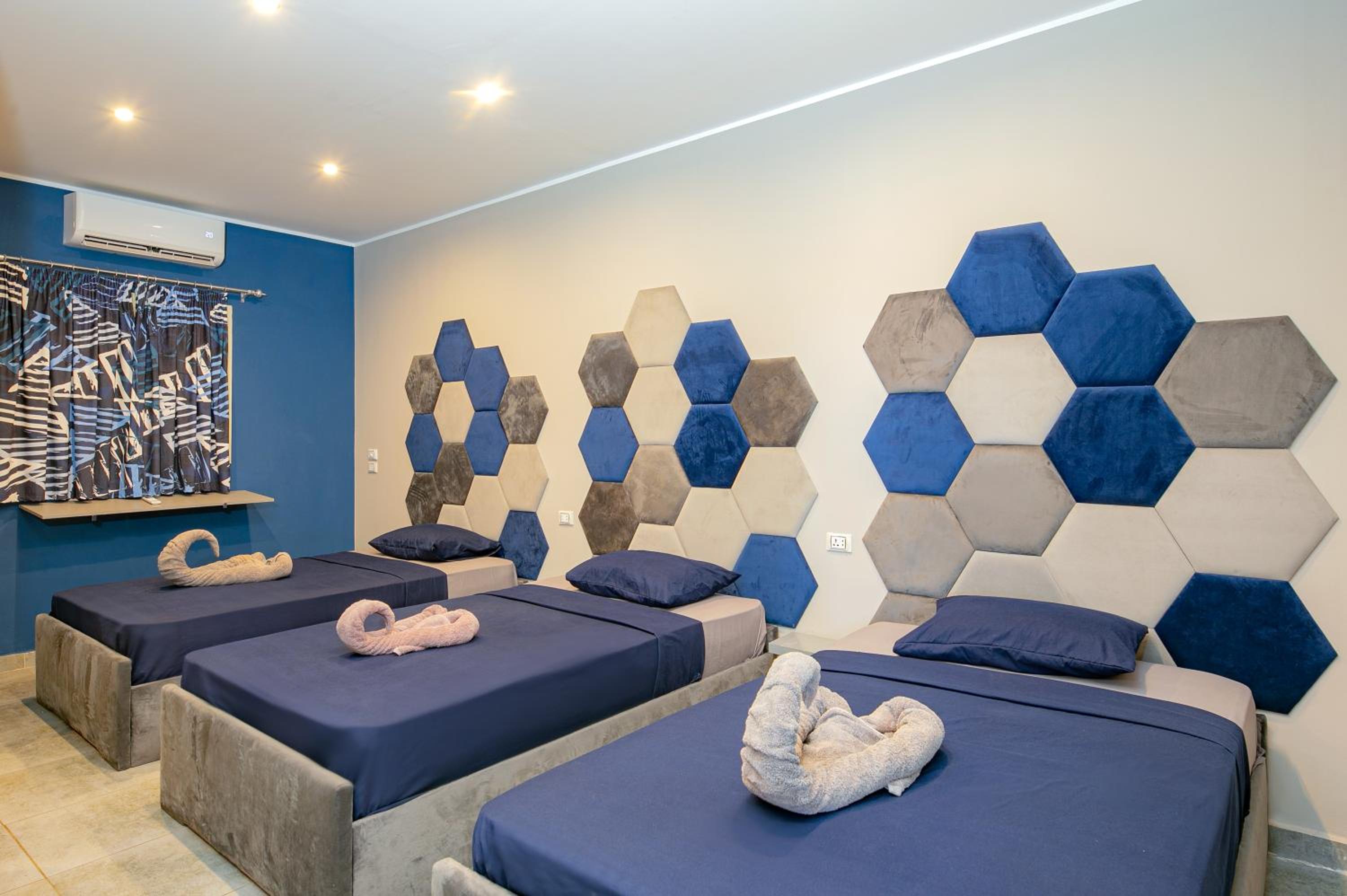Triple Room with Private Bathroom